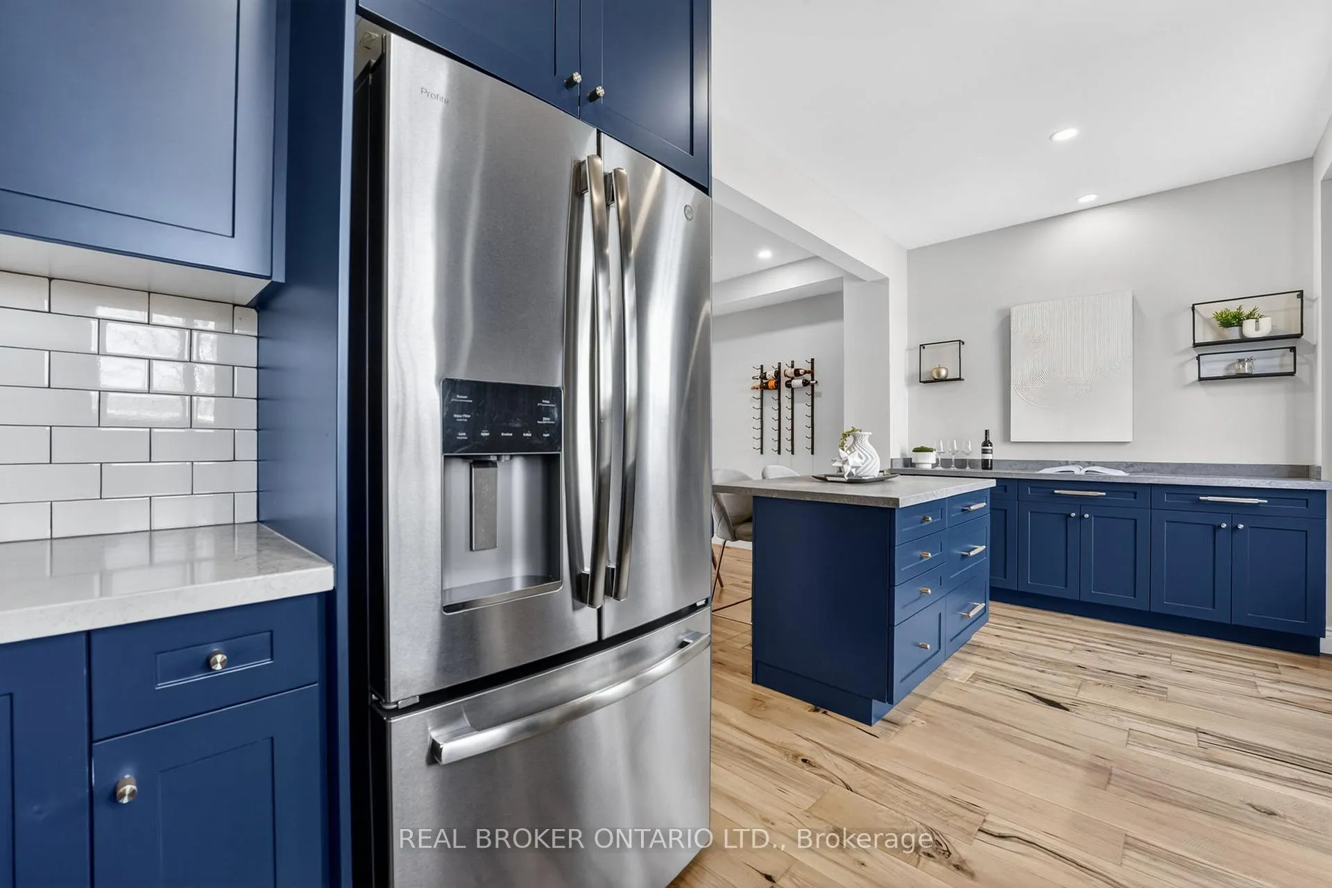 Photo 17 of 62 Moore Crescent, Hamilton, Ancaster — HOMEH