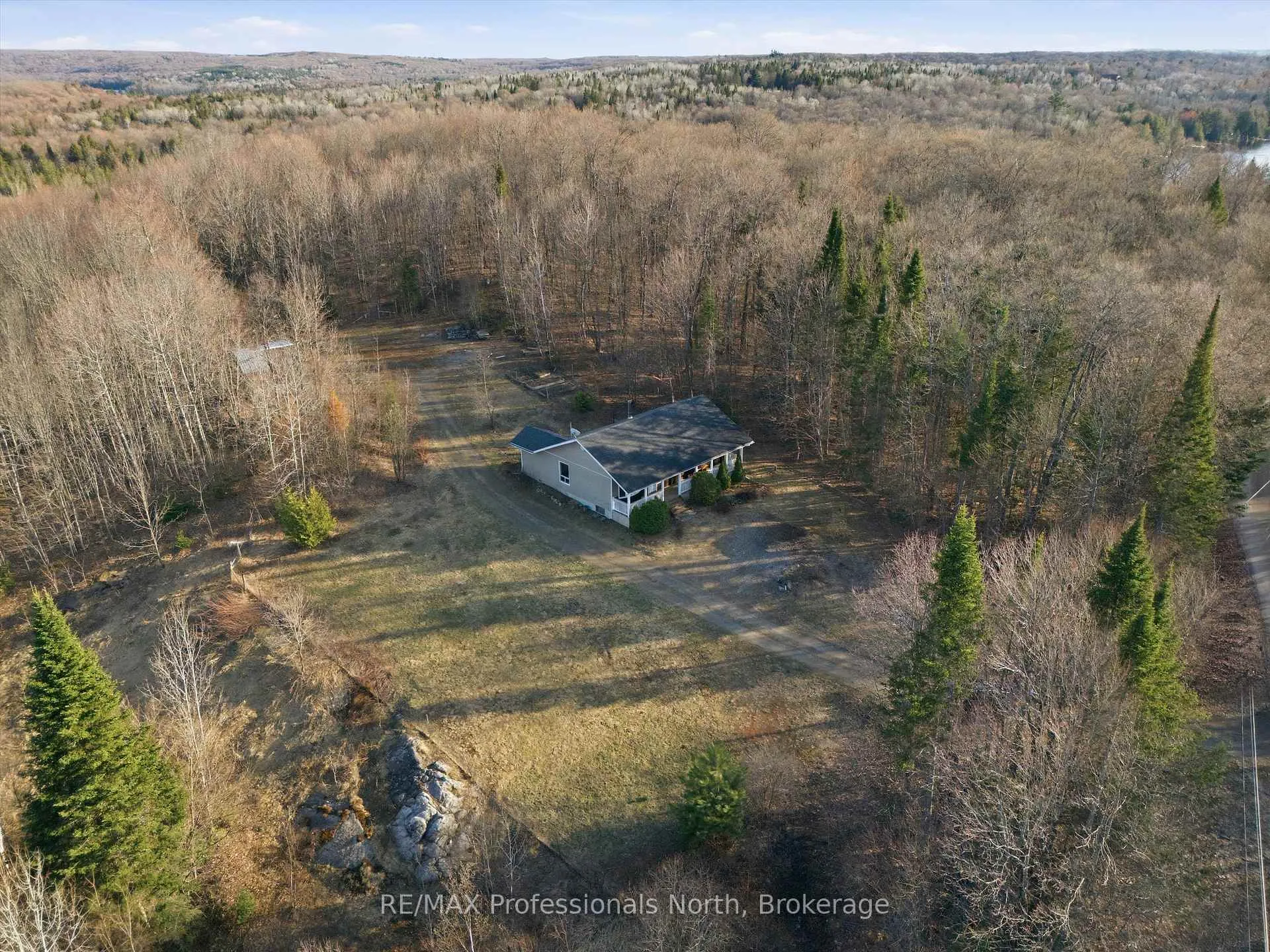 Photo 3 of 895 Savage Settlement Road, Perry, Novar — HOMEH