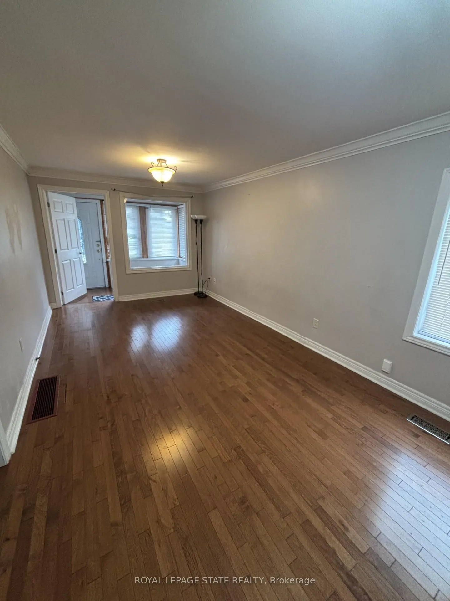Photo 4 of 205 Ivon Avenue, Hamilton, Normanhurst — HOMEH