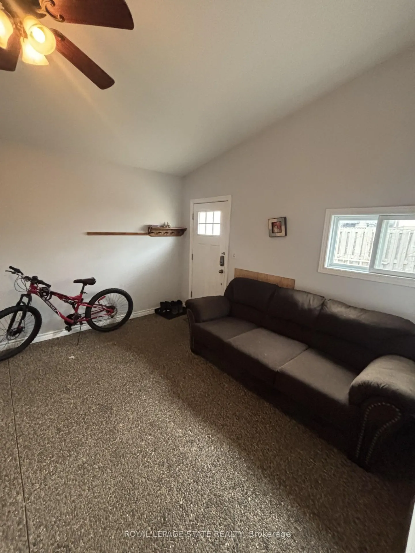 Photo 14 of 205 Ivon Avenue, Hamilton, Normanhurst — HOMEH