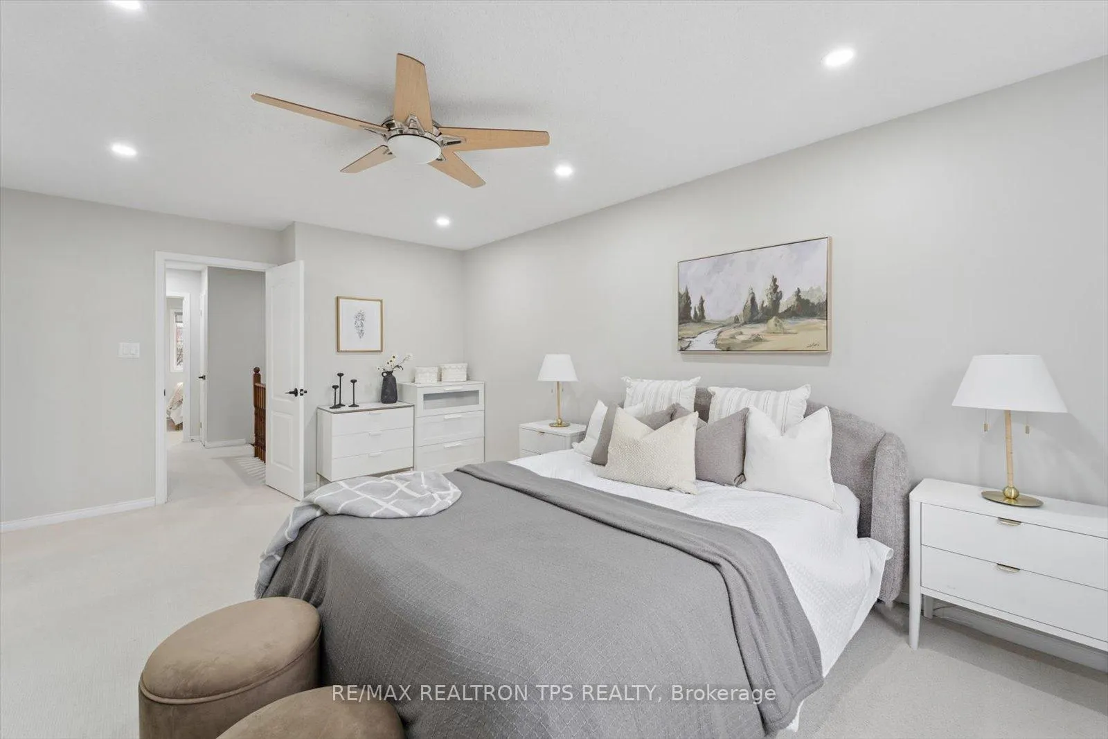 Photo 22 of 263 Sprucewood Crescent, Clarington, Bowmanville — HOMEH