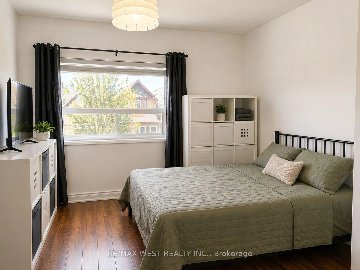 Photo 6 of 270 Boon Avenue, Toronto, Caledonia-Fairbank — HOMEH