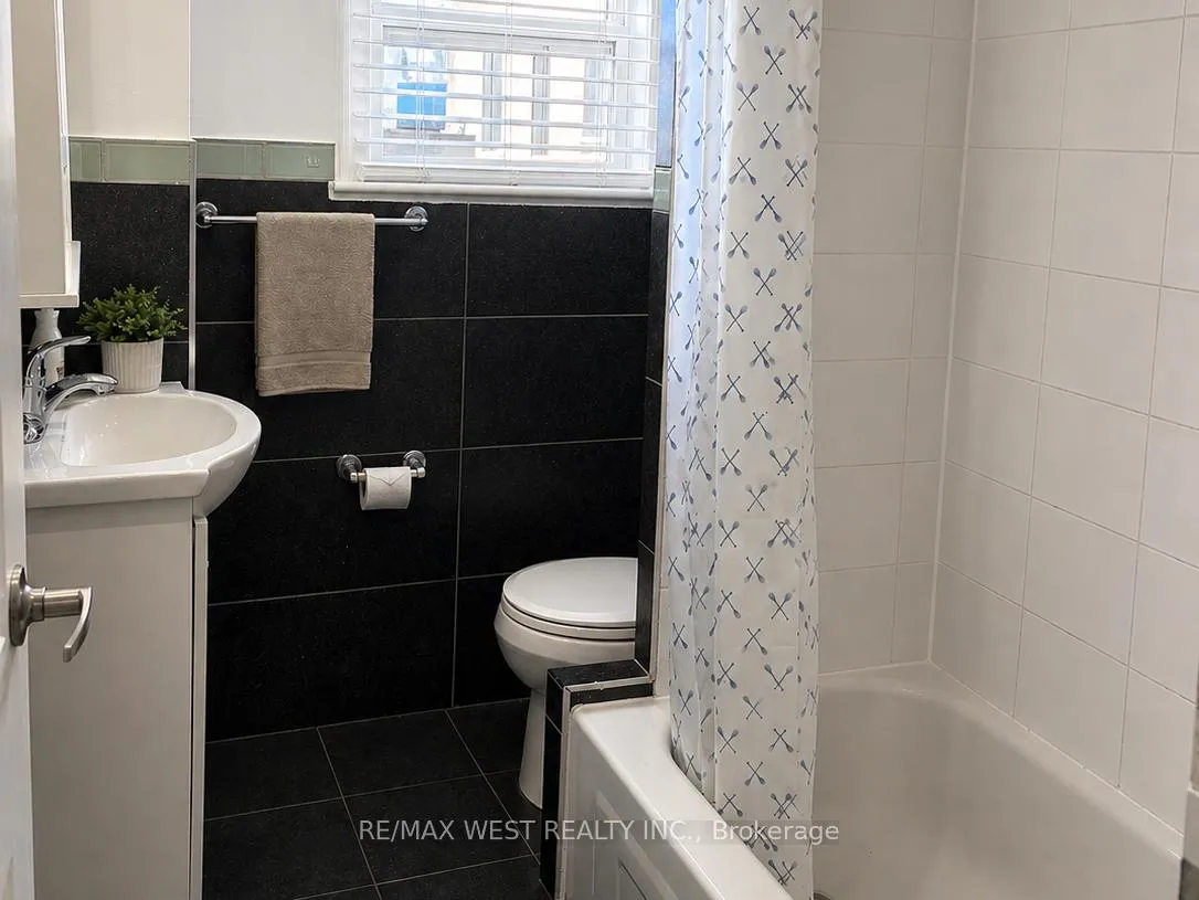 Photo 7 of 270 Boon Avenue, Toronto, Caledonia-Fairbank — HOMEH