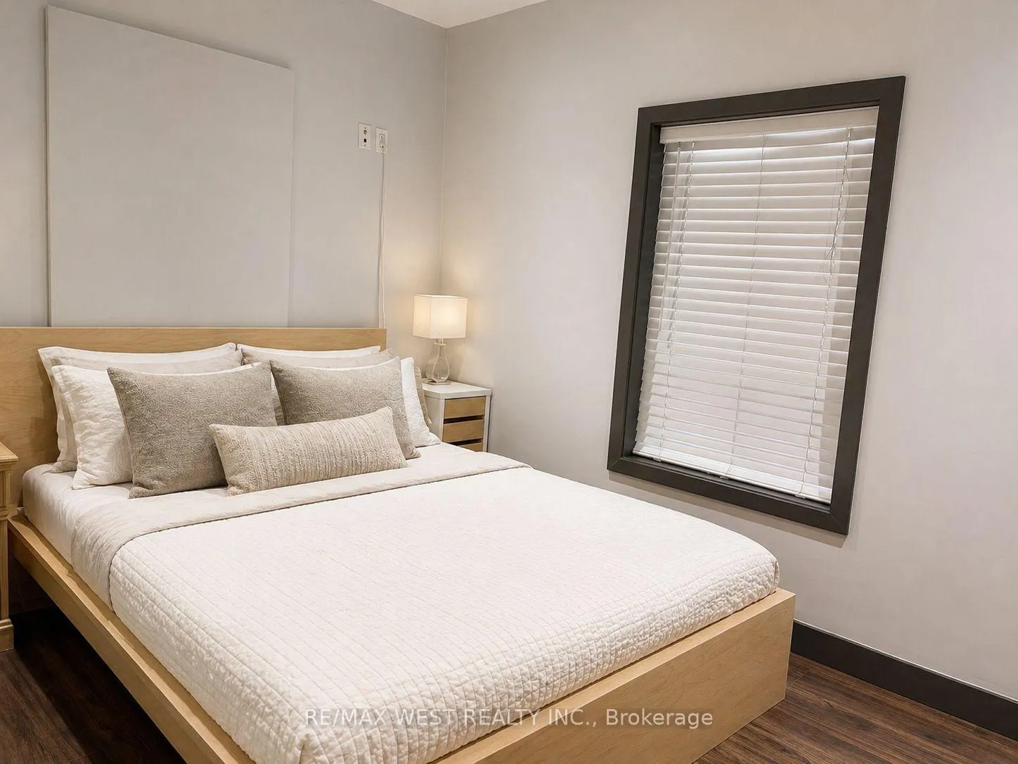 Photo 10 of 270 Boon Avenue, Toronto, Caledonia-Fairbank — HOMEH
