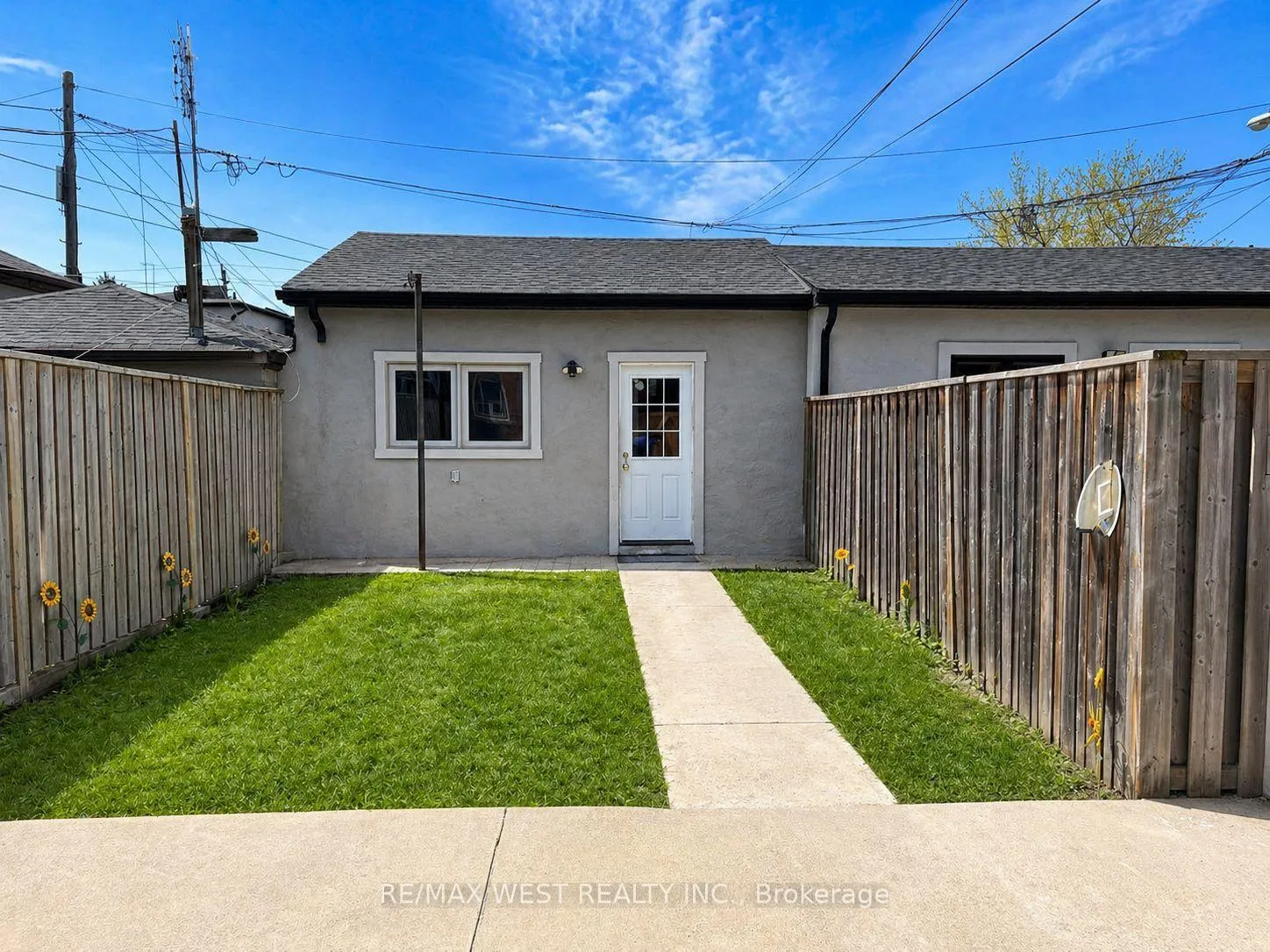 Photo 12 of 270 Boon Avenue, Toronto, Caledonia-Fairbank — HOMEH
