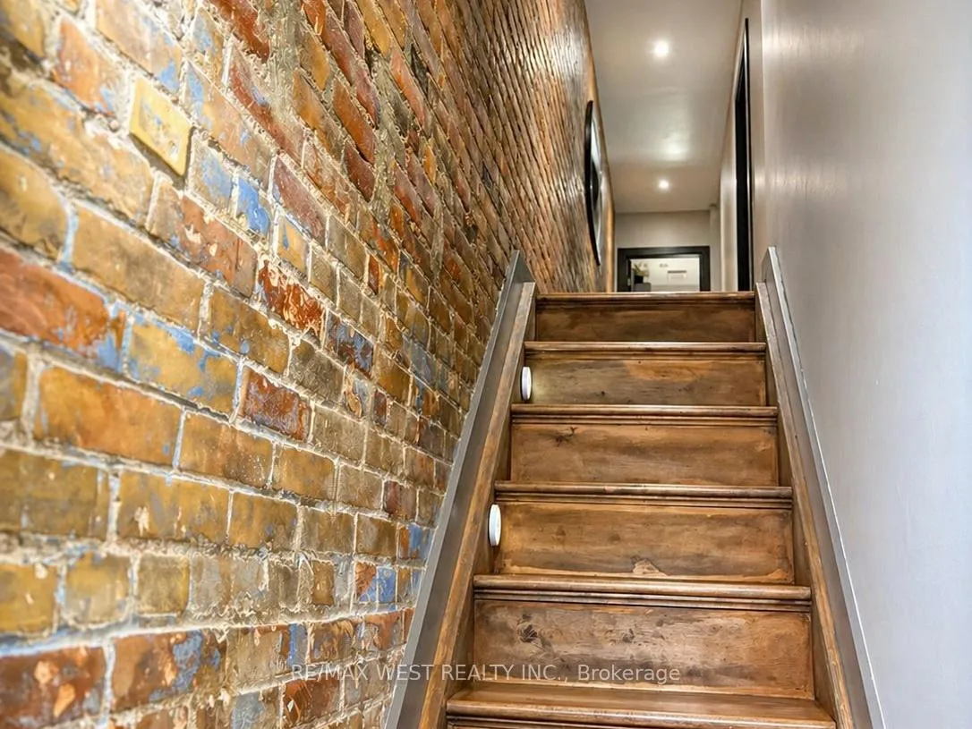 Photo 14 of 270 Boon Avenue, Toronto, Caledonia-Fairbank — HOMEH