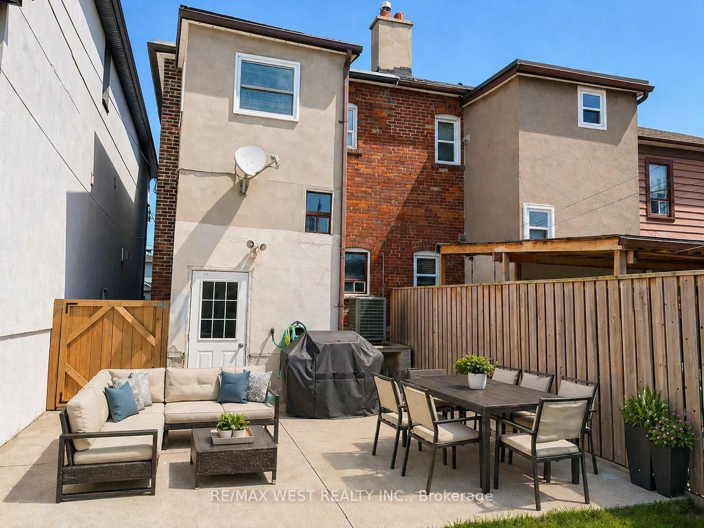 Photo 18 of 270 Boon Avenue, Toronto, Caledonia-Fairbank — HOMEH