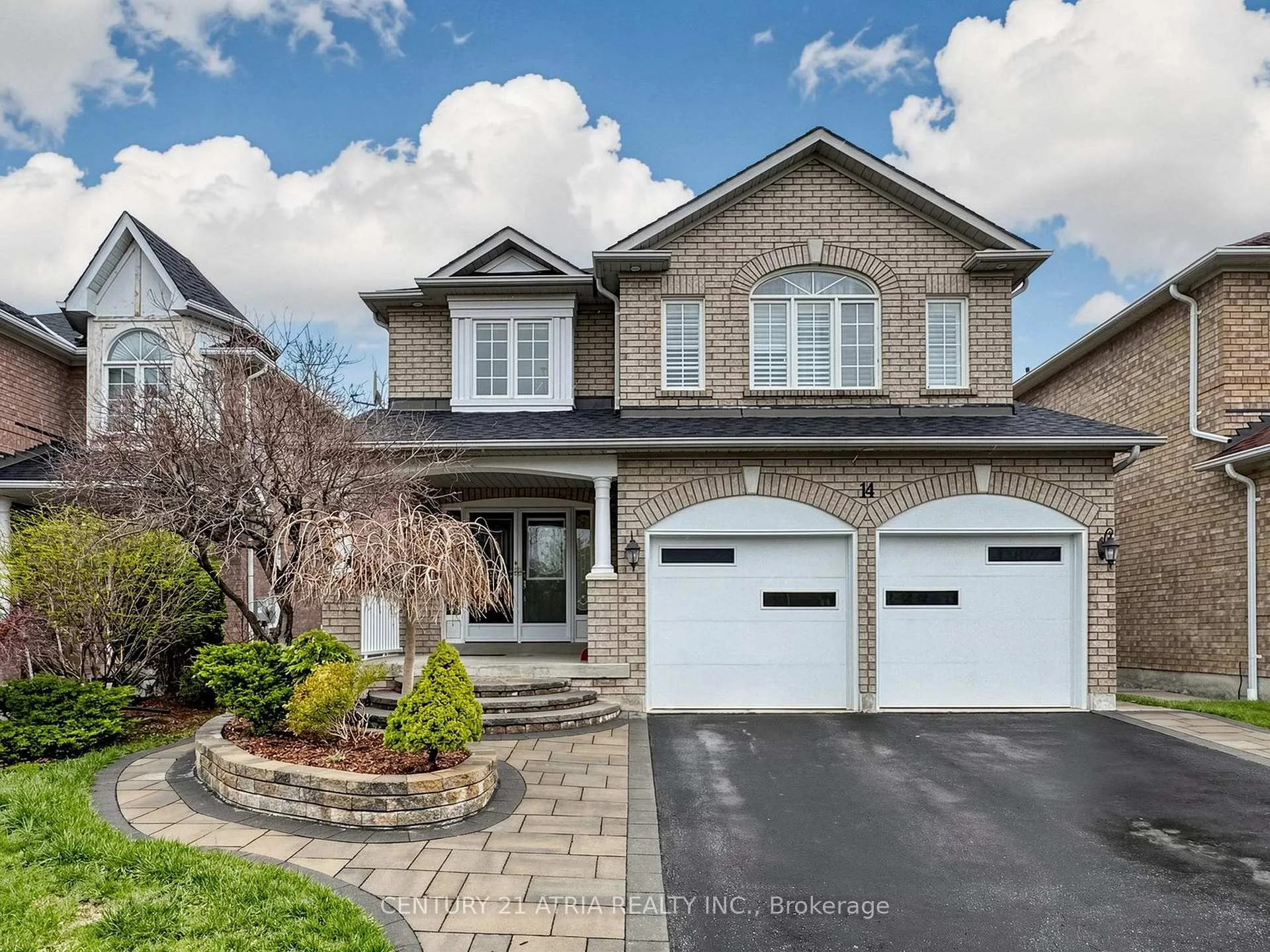 Front of 14 Robert Attersley Drive W