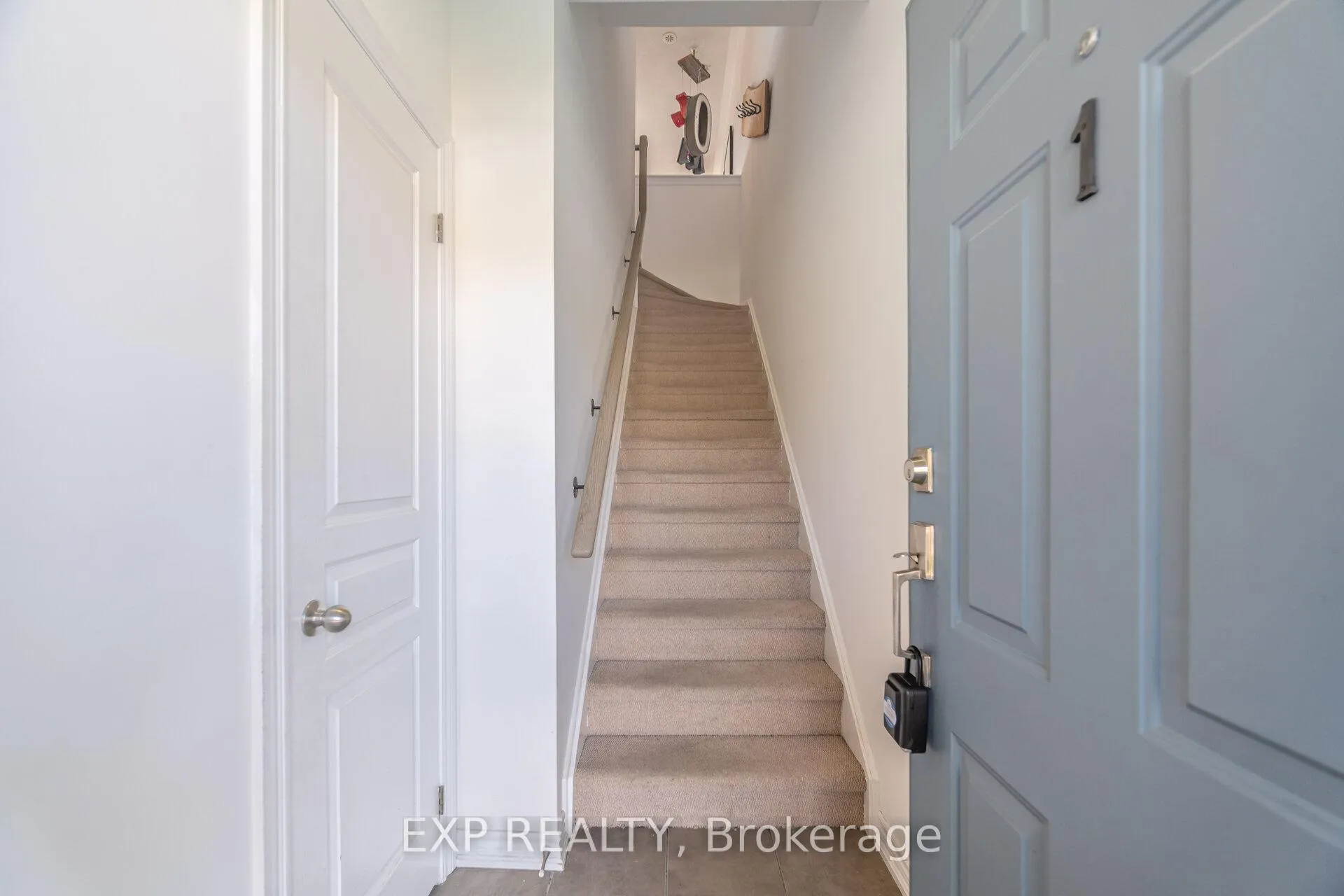 Photo 4 of Unit 1, 114 Caledonia Park Road, Toronto, Corso Italia-Davenport — HOMEH