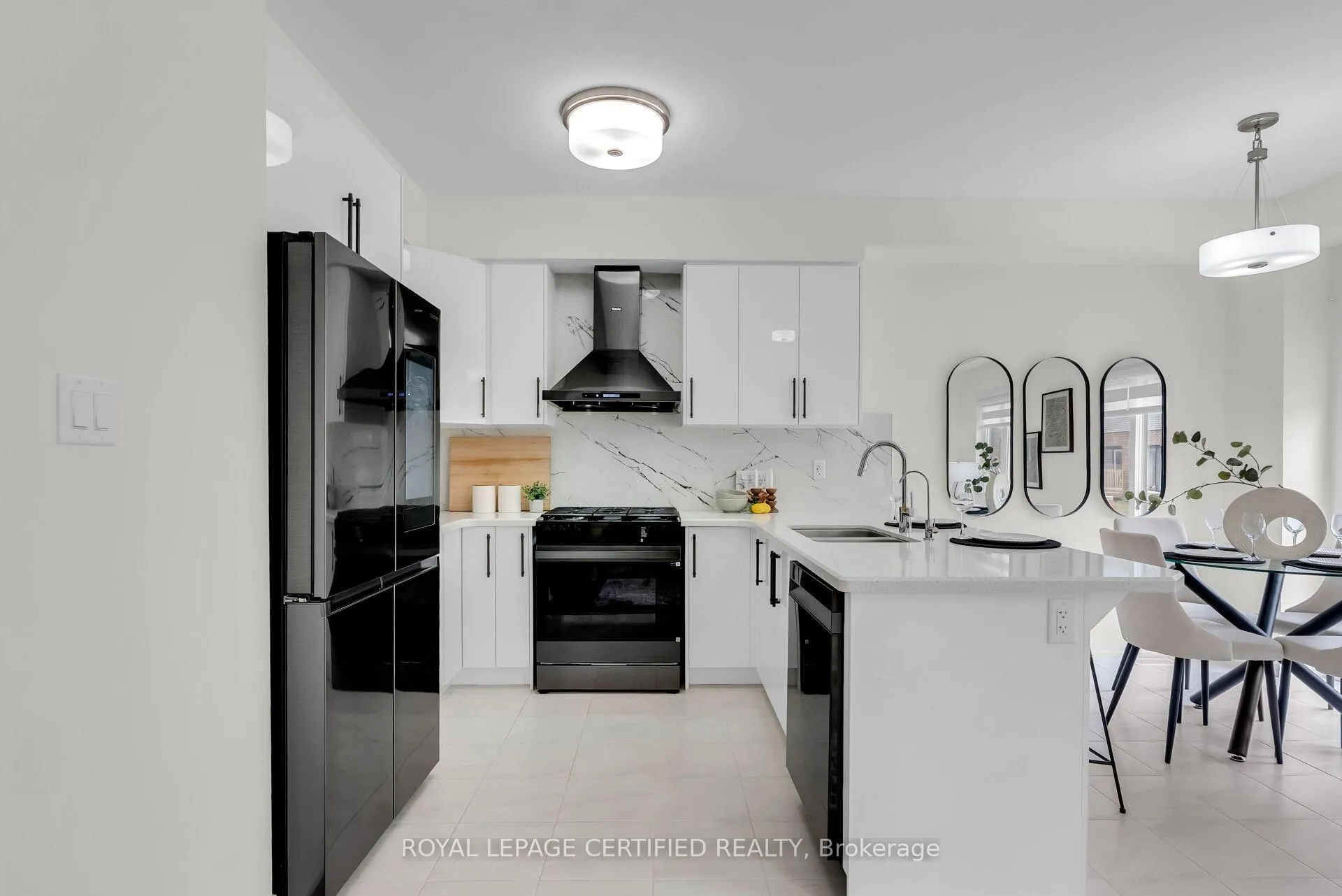 Photo 14 of 16 Dennis Avenue, Brantford — HOMEH