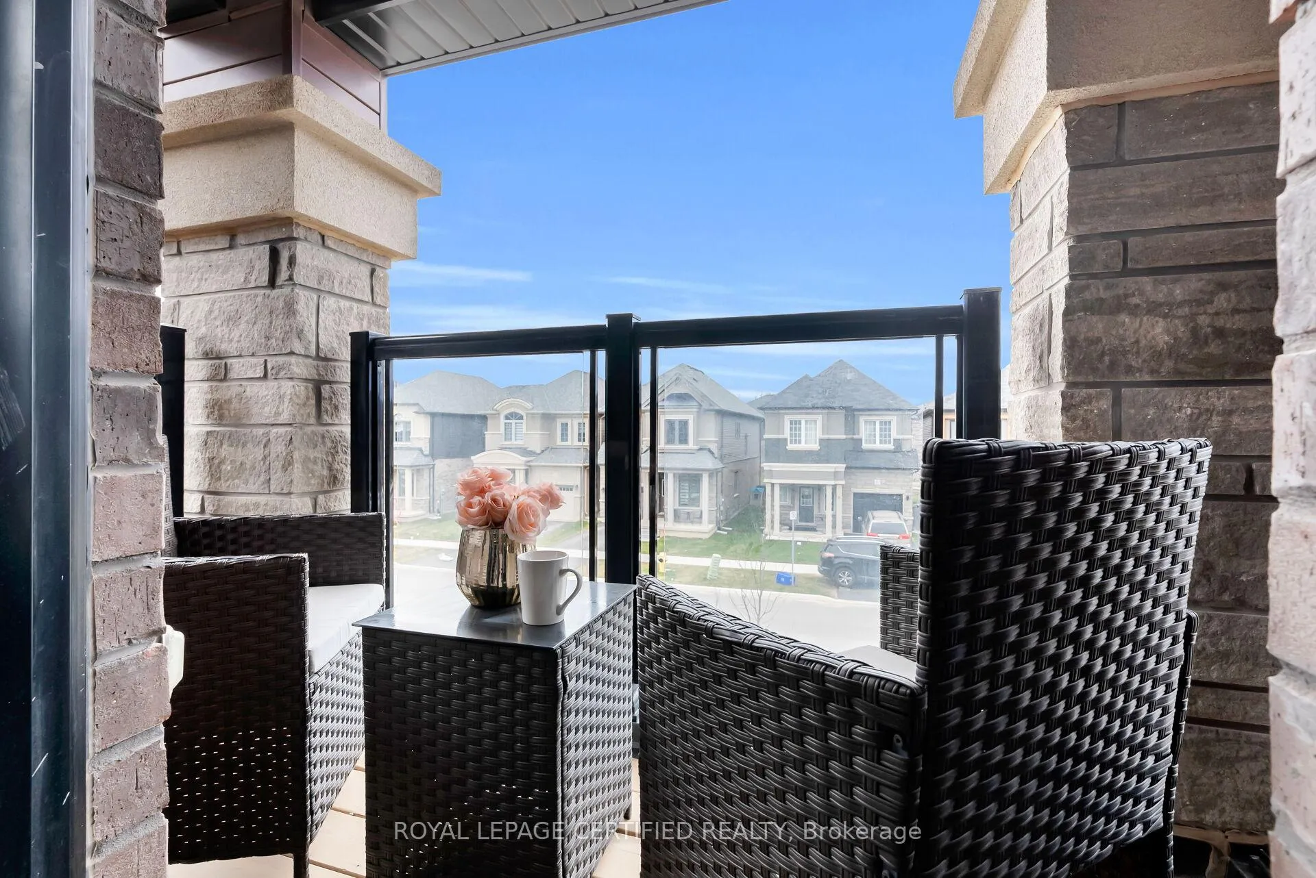 Photo 31 of 16 Dennis Avenue, Brantford — HOMEH