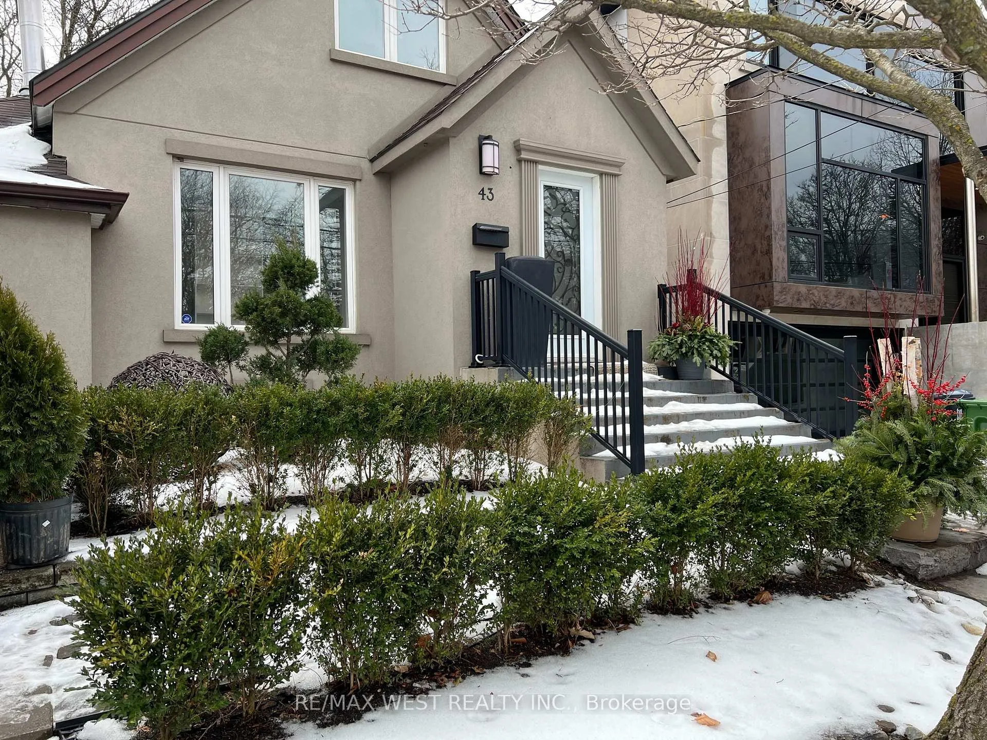 Photo 1 of Unit Lower, 43 Dunblaine Avenue, Toronto, Bedford Park-Nortown — HOMEH