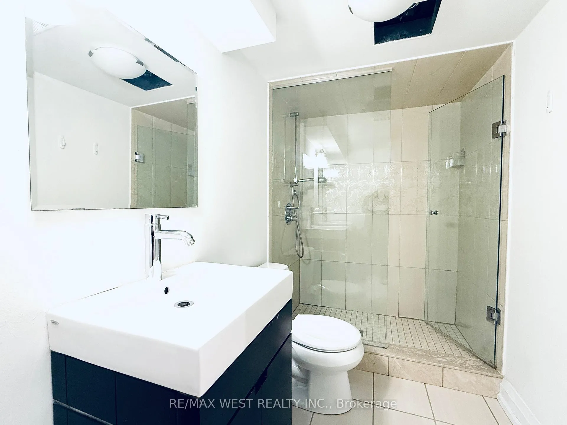 Photo 12 of Unit Lower, 43 Dunblaine Avenue, Toronto, Bedford Park-Nortown — HOMEH
