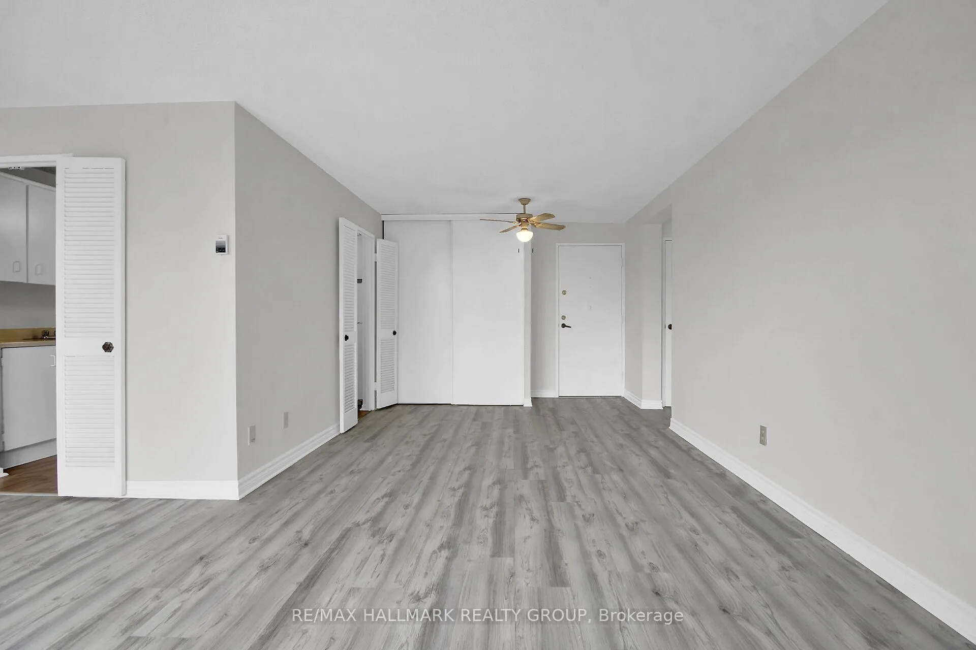 Photo 9 of Unit 203, 1505 Baseline Road, Ottawa, Copeland Park — HOMEH