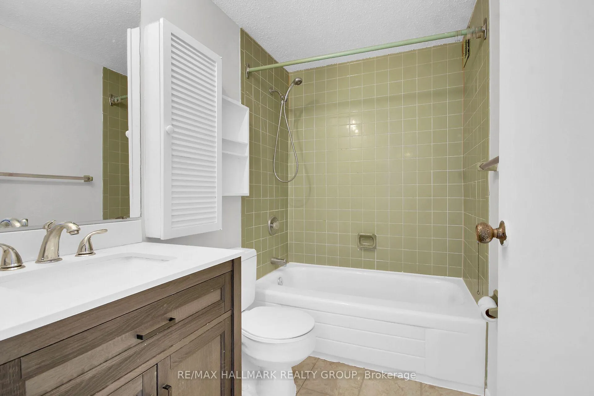Photo 23 of Unit 203, 1505 Baseline Road, Ottawa, Copeland Park — HOMEH