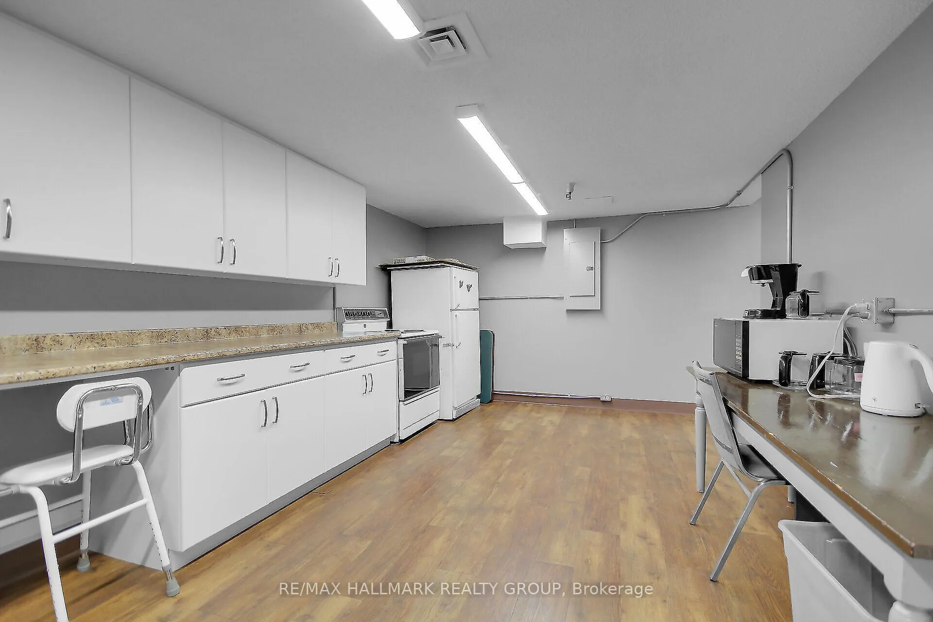 Photo 29 of Unit 203, 1505 Baseline Road, Ottawa, Copeland Park — HOMEH