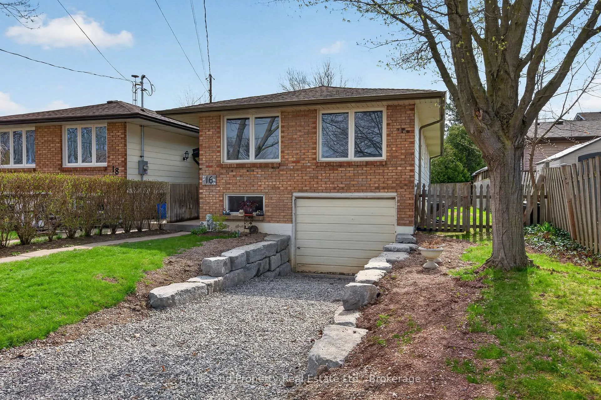 Front of 16 Maccoll Place