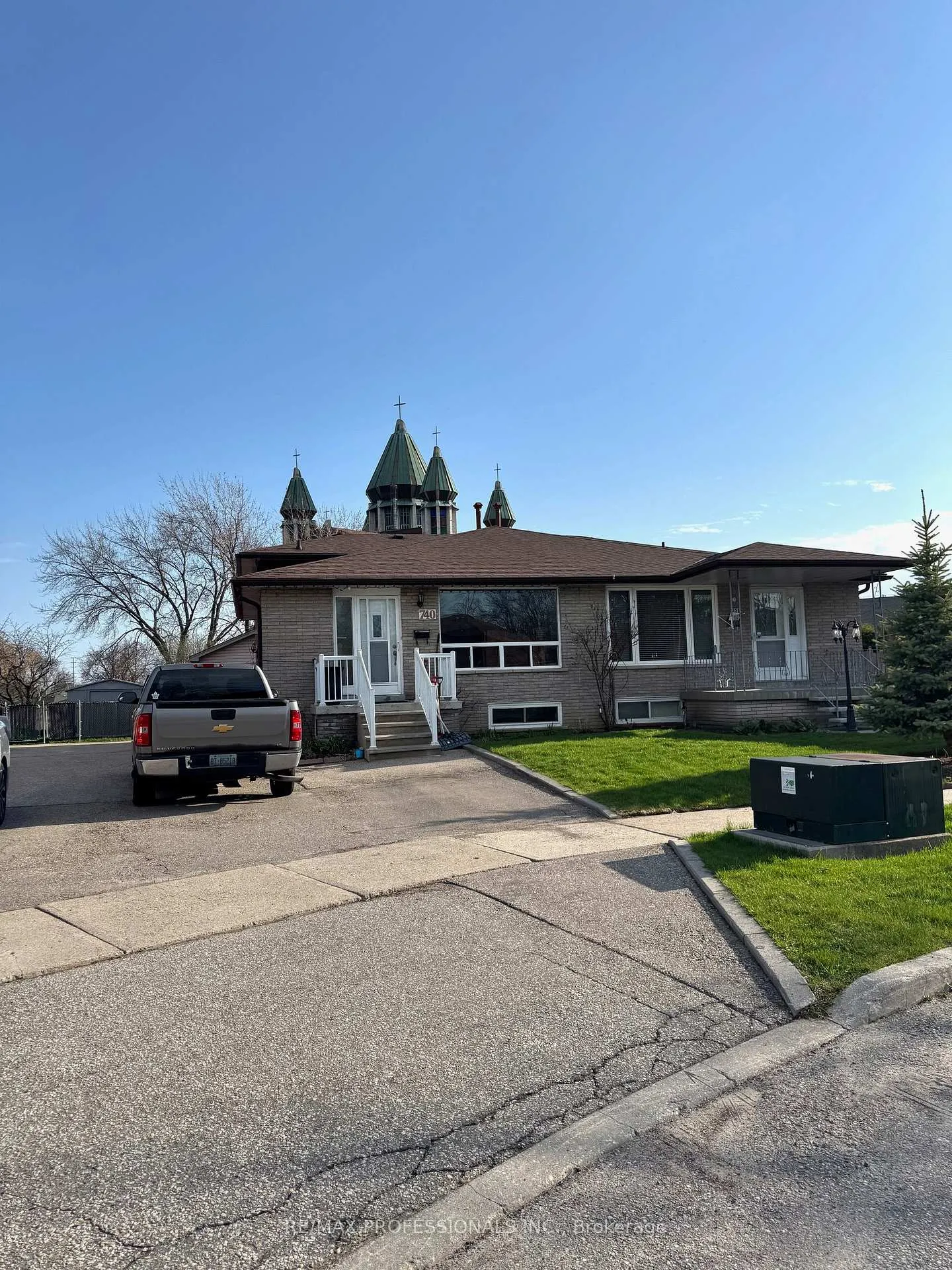 Front of Unit BSMT, 740 Annamore Drive