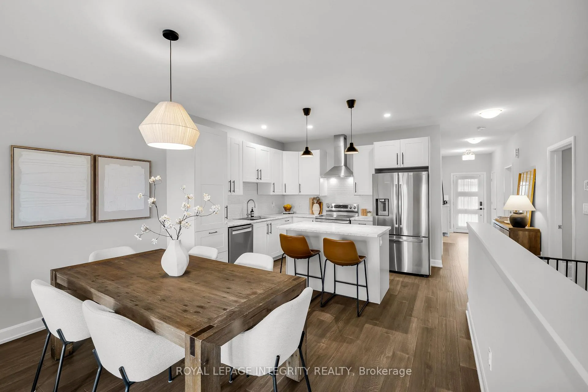 Photo 2 of 440 Arora Crescent, North Dundas, Winchester — HOMEH