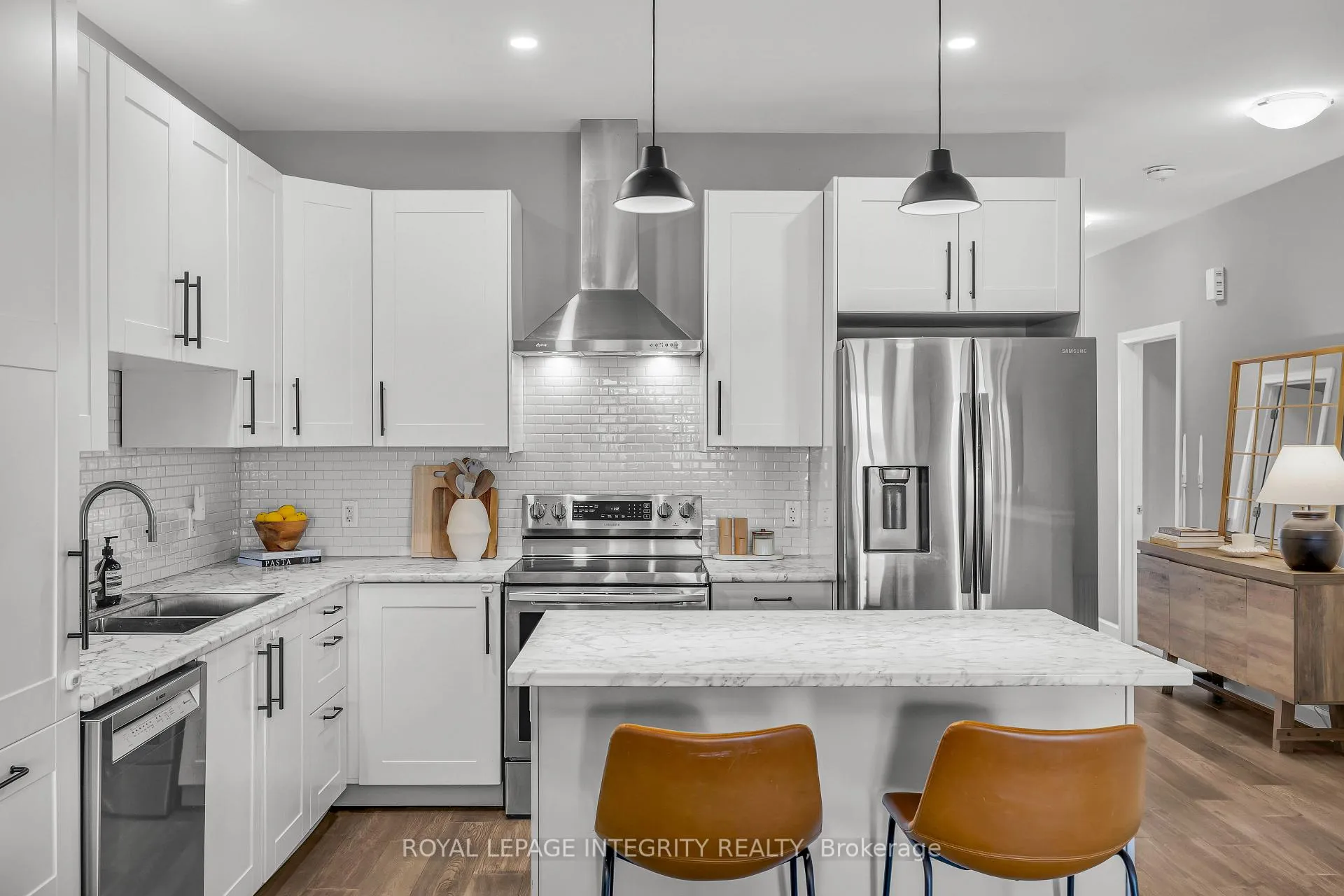 Photo 4 of 440 Arora Crescent, North Dundas, Winchester — HOMEH