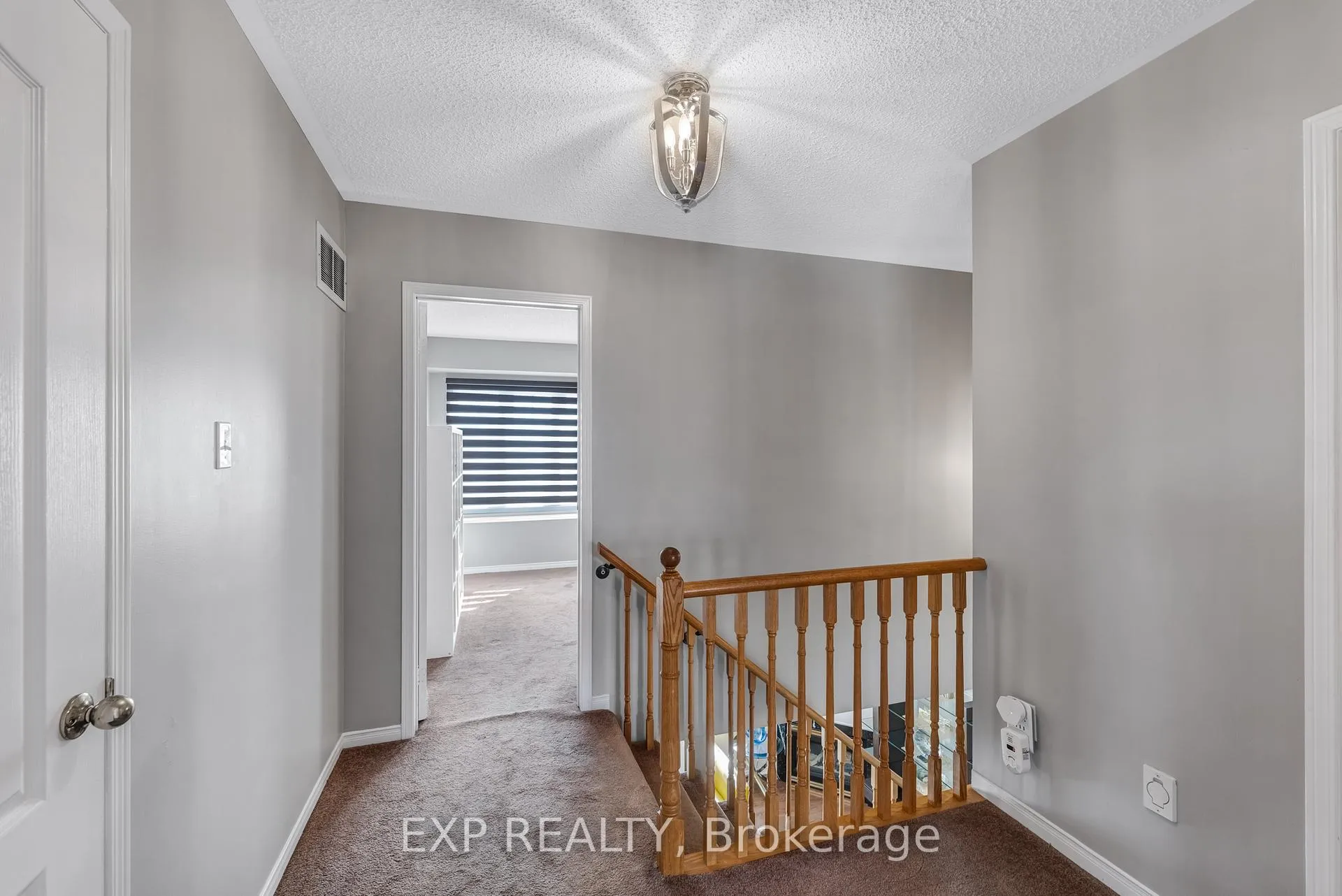 Photo 18 of 45 Sandlewood Court, Aurora, Bayview Wellington — HOMEH