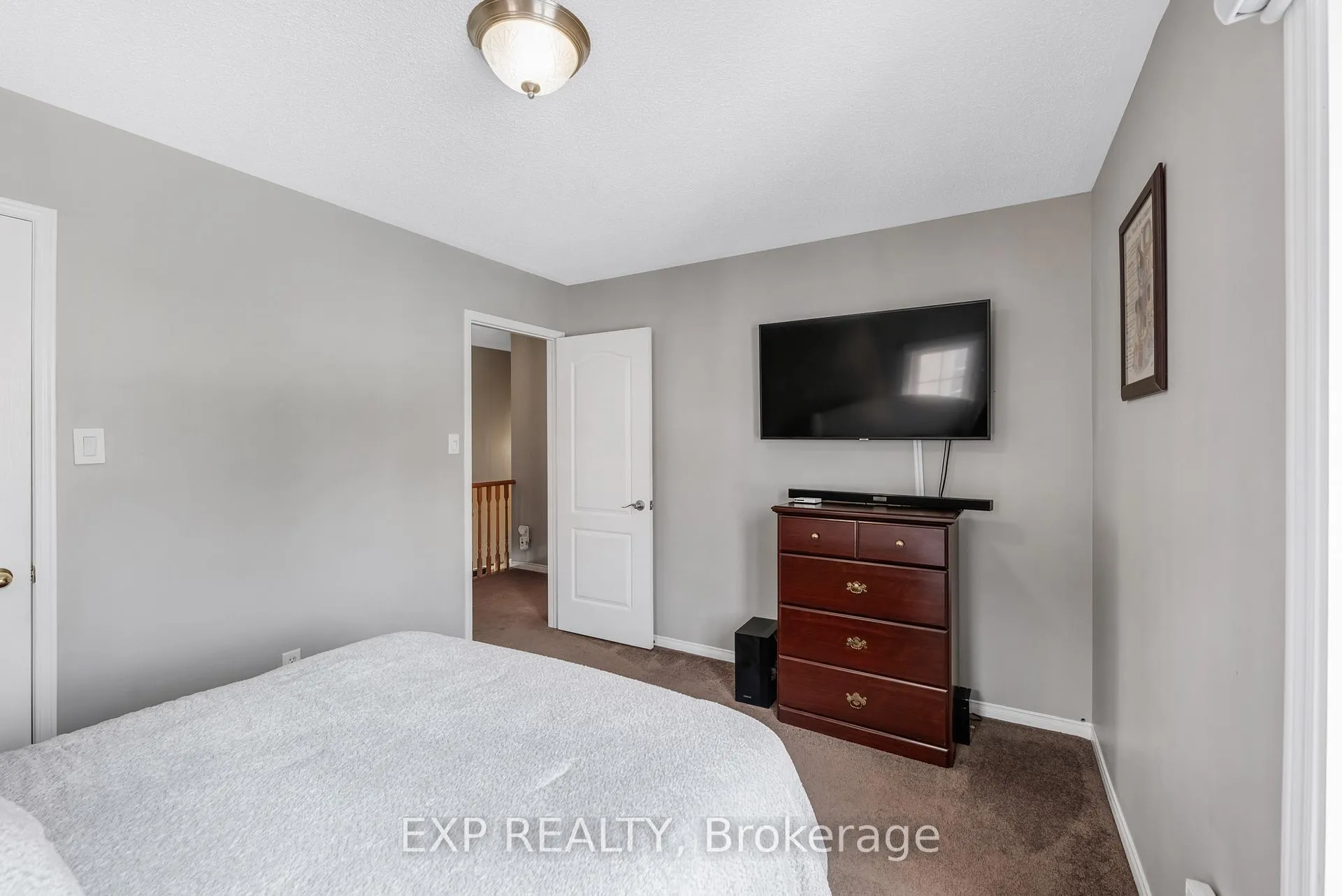 Photo 25 of 45 Sandlewood Court, Aurora, Bayview Wellington — HOMEH
