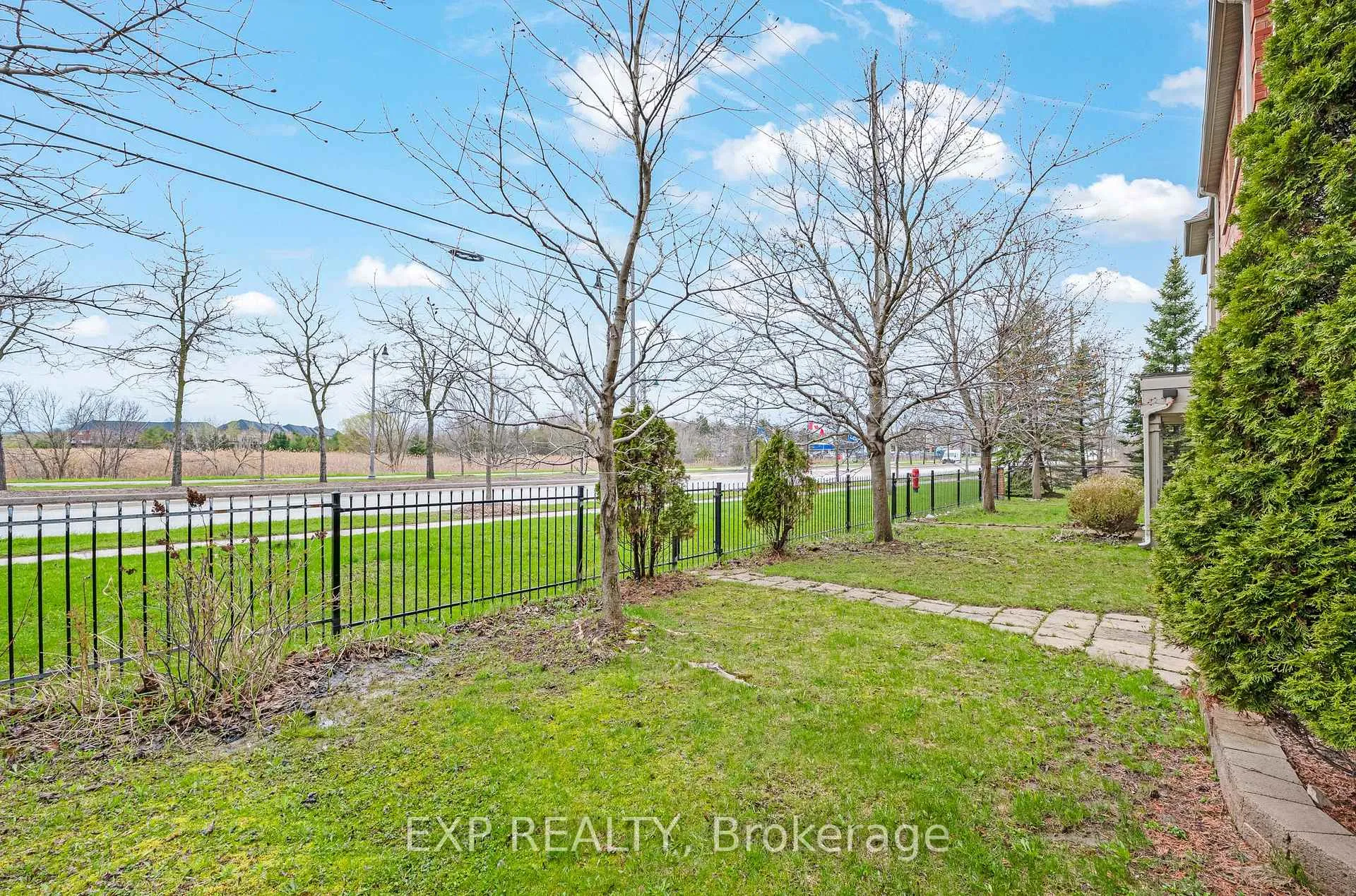 Photo 33 of 45 Sandlewood Court, Aurora, Bayview Wellington — HOMEH