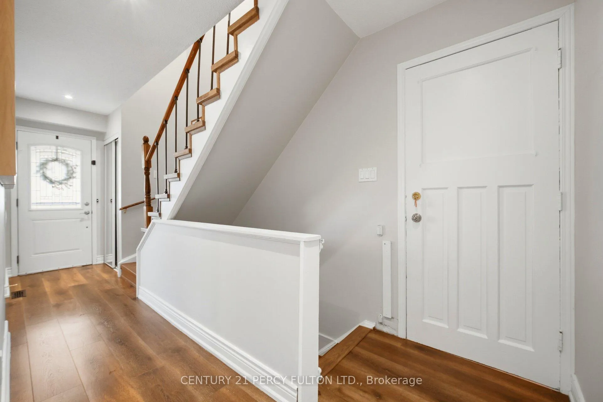 Photo 33 of 1786 Listowell Crescent, Pickering, Liverpool — HOMEH