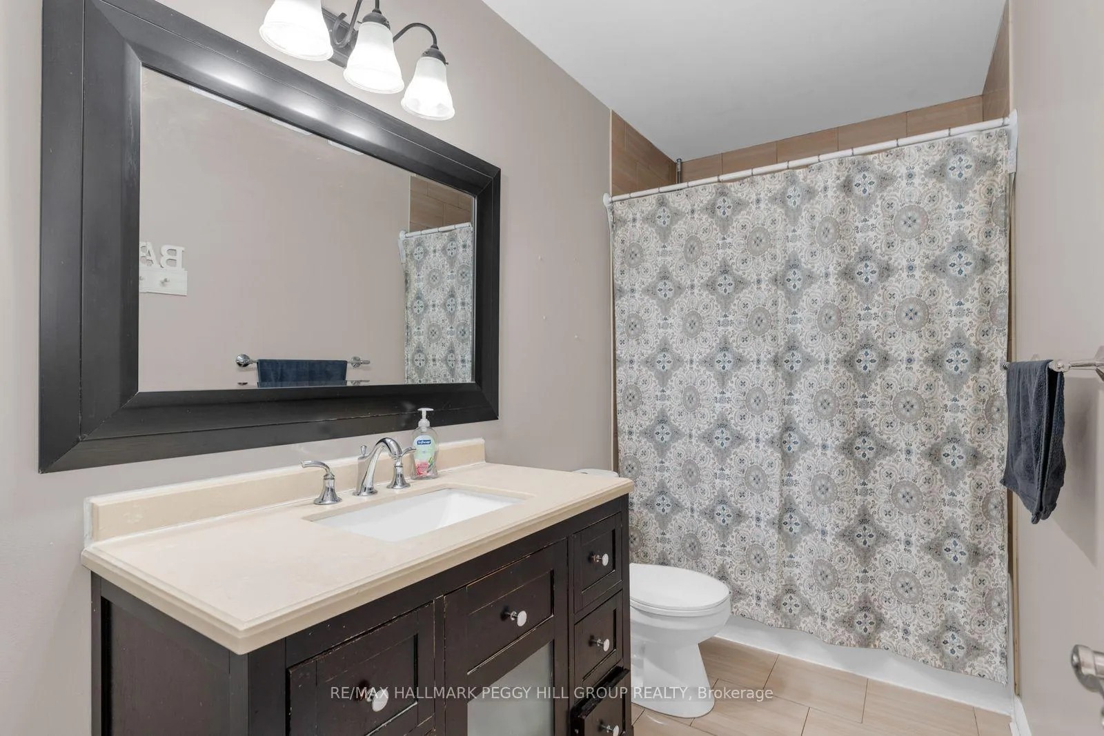 Photo 9 of 159 Benson Drive, Barrie, Northwest — HOMEH