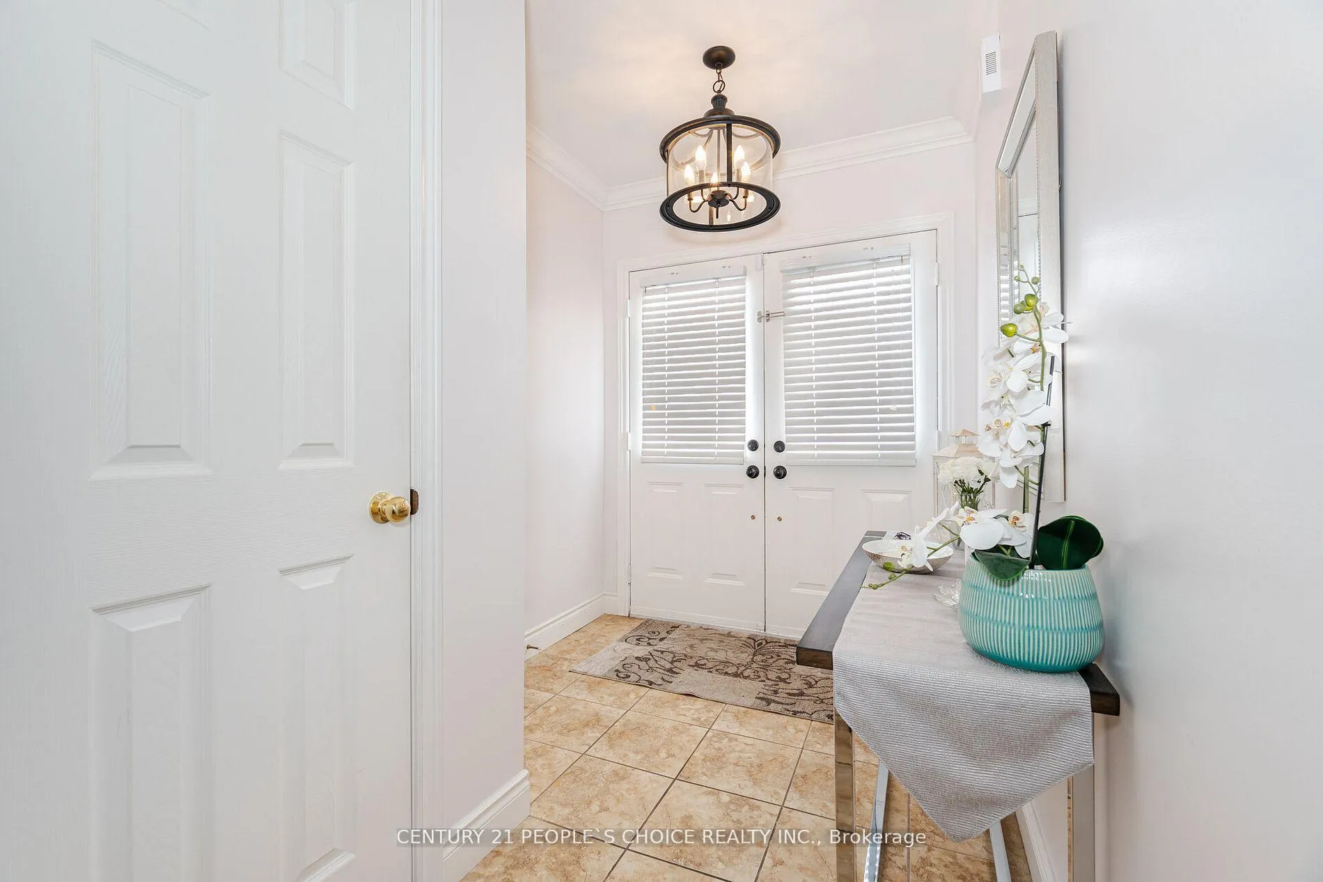 Photo 4 of 18 Carriage House Road, Caledon, Bolton East — HOMEH