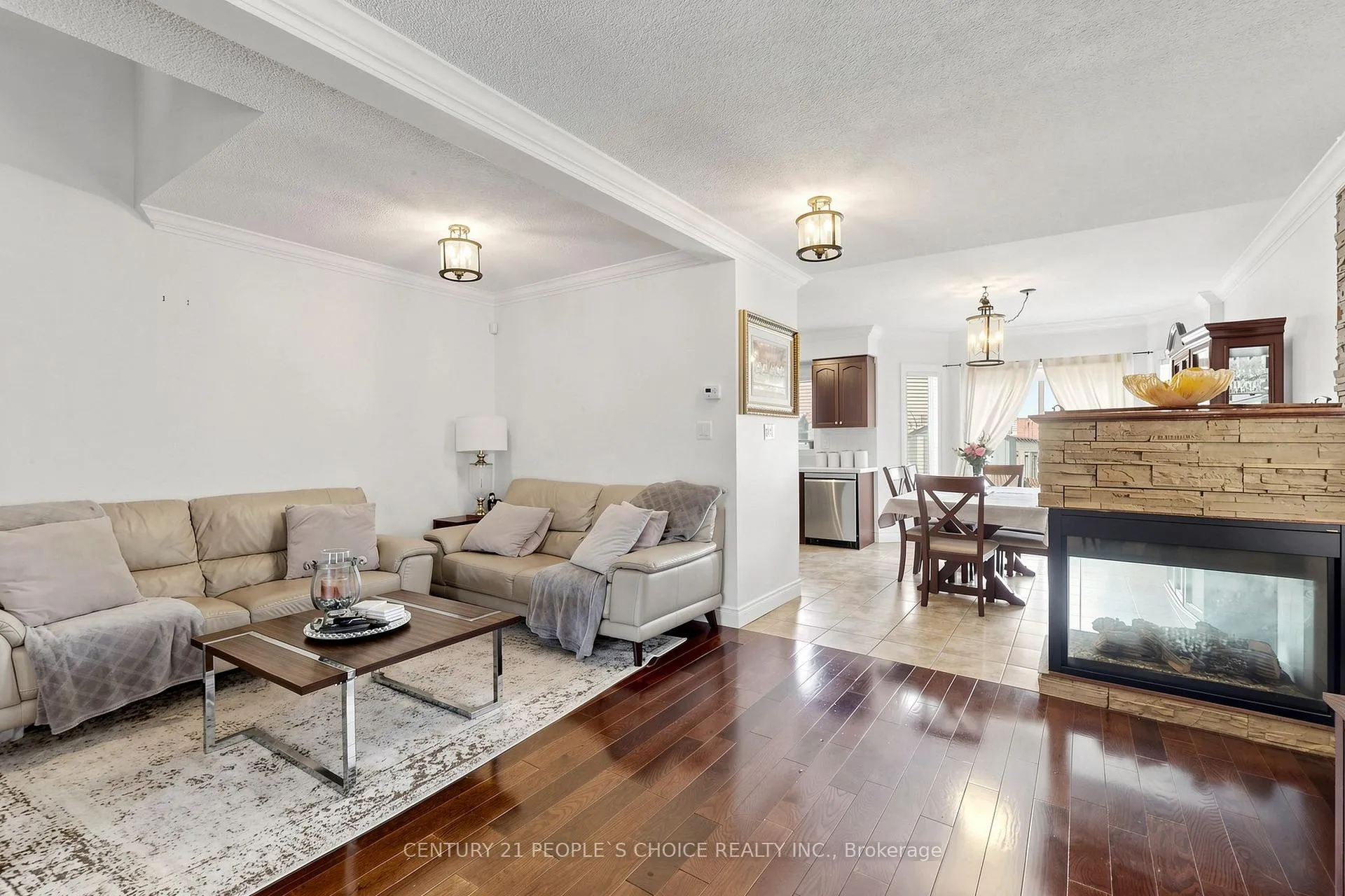 Photo 7 of 18 Carriage House Road, Caledon, Bolton East — HOMEH
