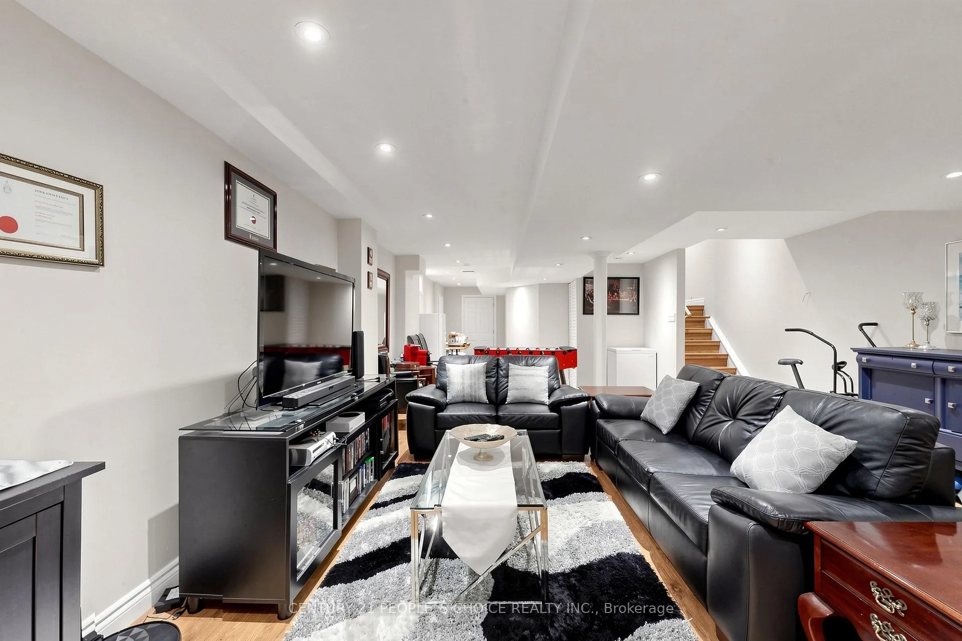 Photo 32 of 18 Carriage House Road, Caledon, Bolton East — HOMEH