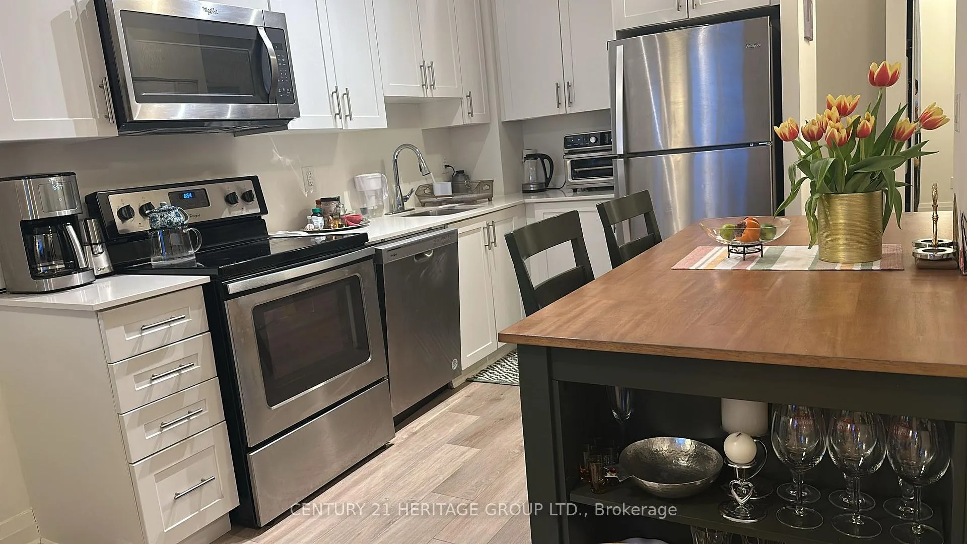 Photo 3 of Unit 812, 3600 Highway 7, Vaughan, Vaughan Corporate Centre — HOMEH