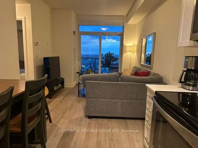Photo 7 of Unit 812, 3600 Highway 7, Vaughan, Vaughan Corporate Centre — HOMEH