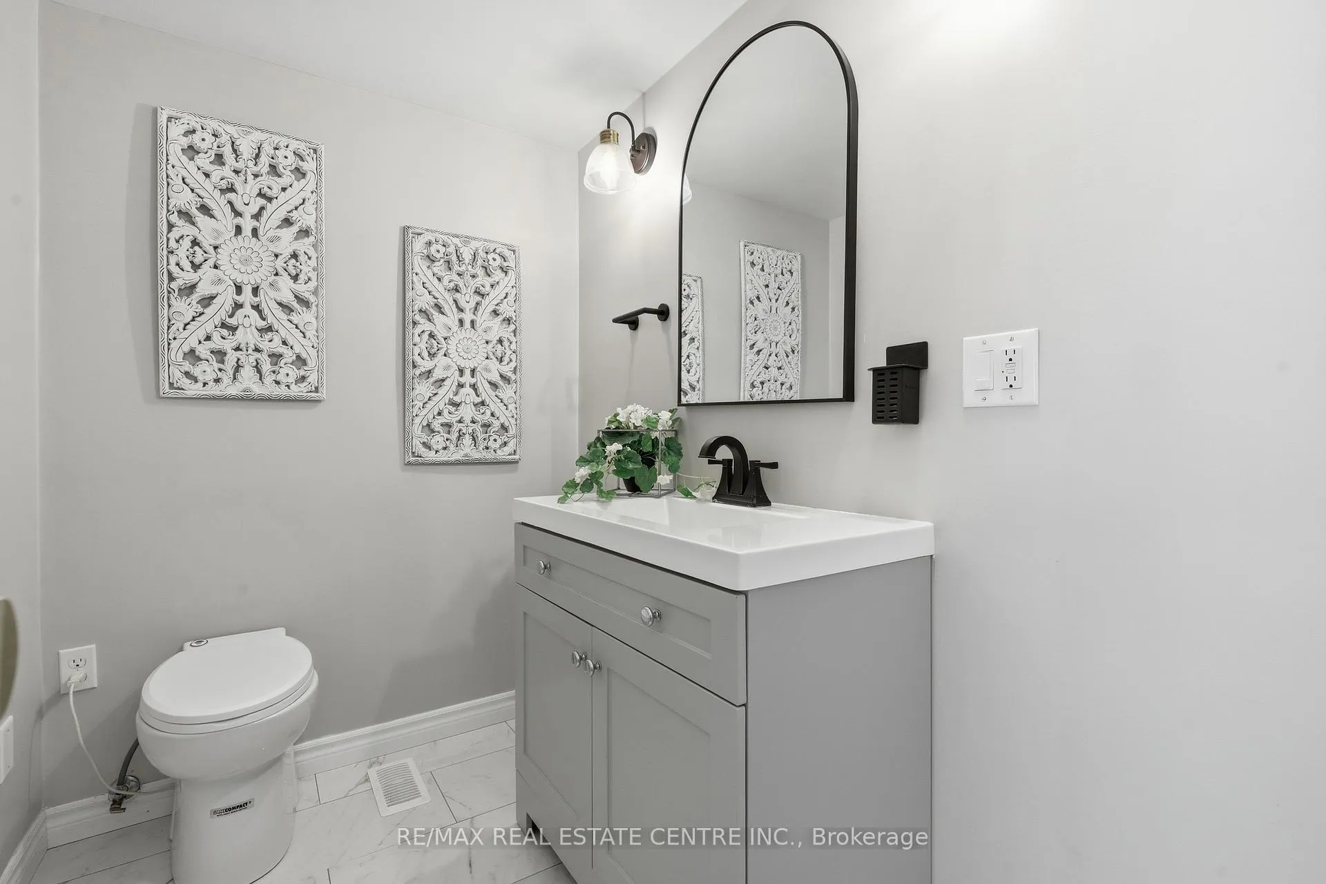 Photo 17 of 1577 Bruny Avenue, Pickering, Duffin Heights — HOMEH