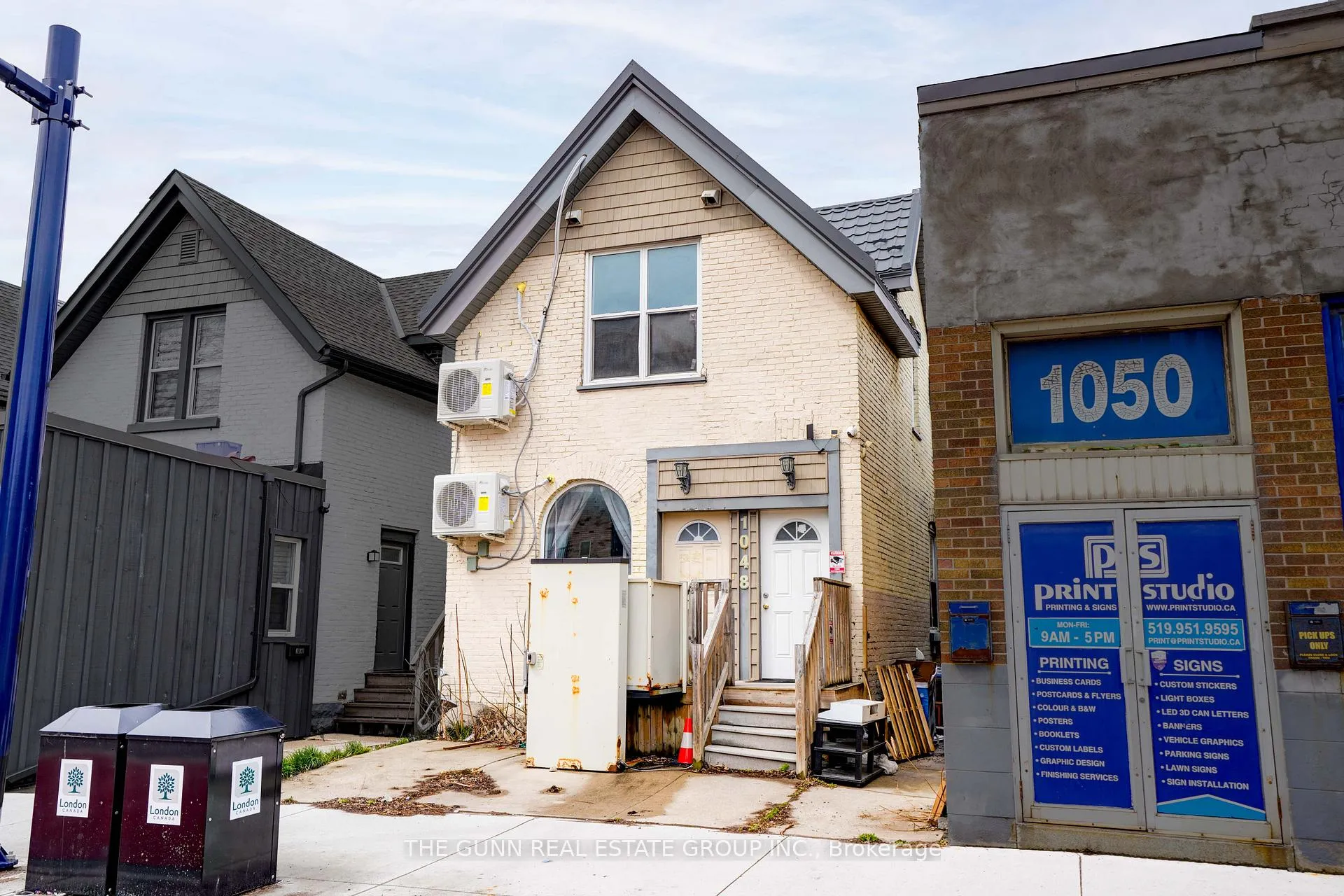 Photo 3 of 1048 Dundas Street, London, East G — HOMEH