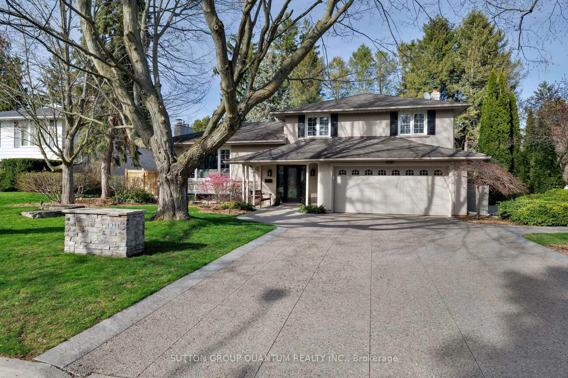 Photo 1 of 1211 Cloverbrae Crescent, Mississauga, Lorne Park — HOMEH