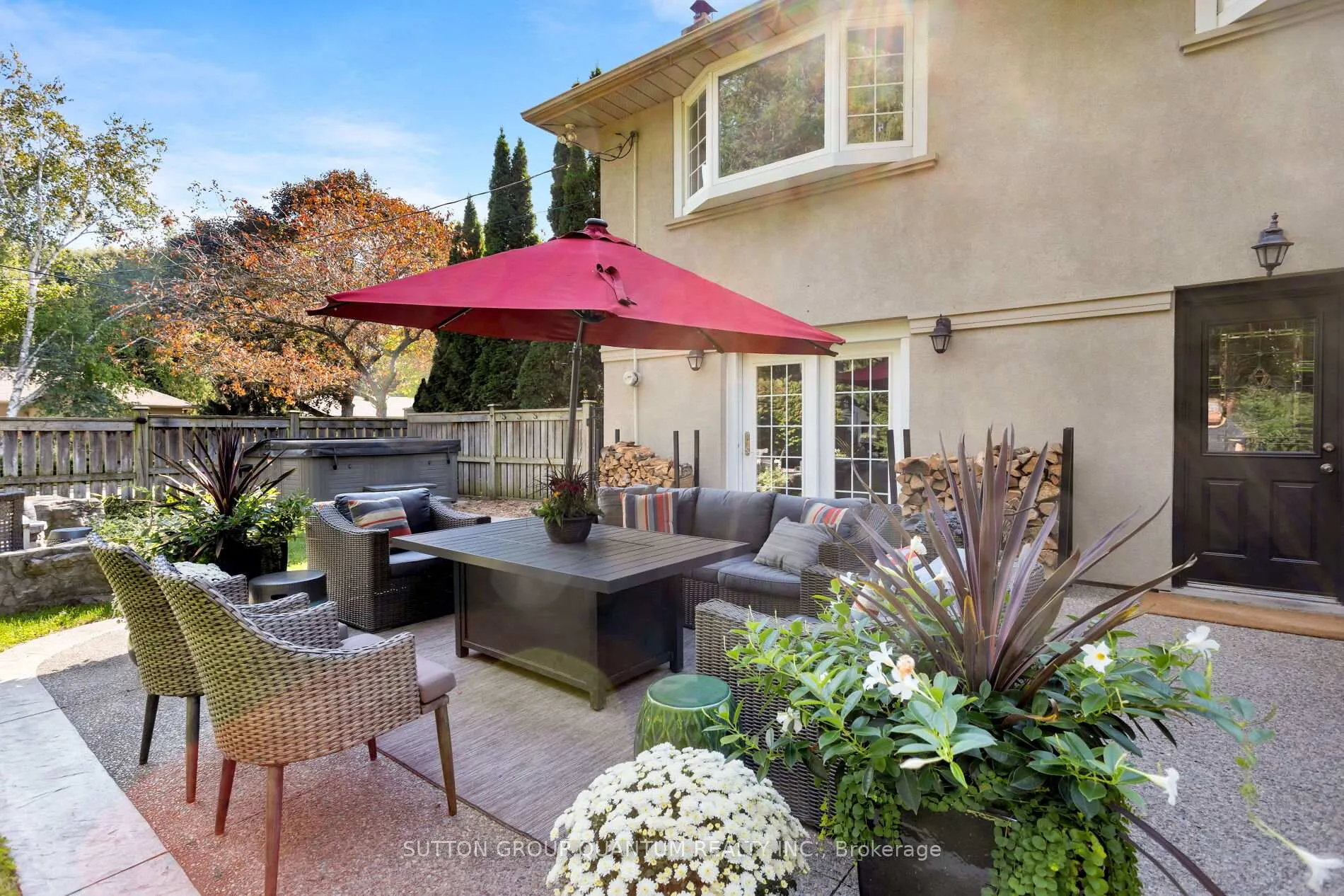Photo 24 of 1211 Cloverbrae Crescent, Mississauga, Lorne Park — HOMEH