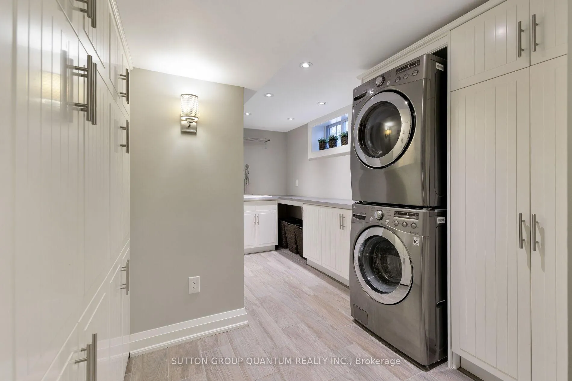 Photo 48 of 1211 Cloverbrae Crescent, Mississauga, Lorne Park — HOMEH