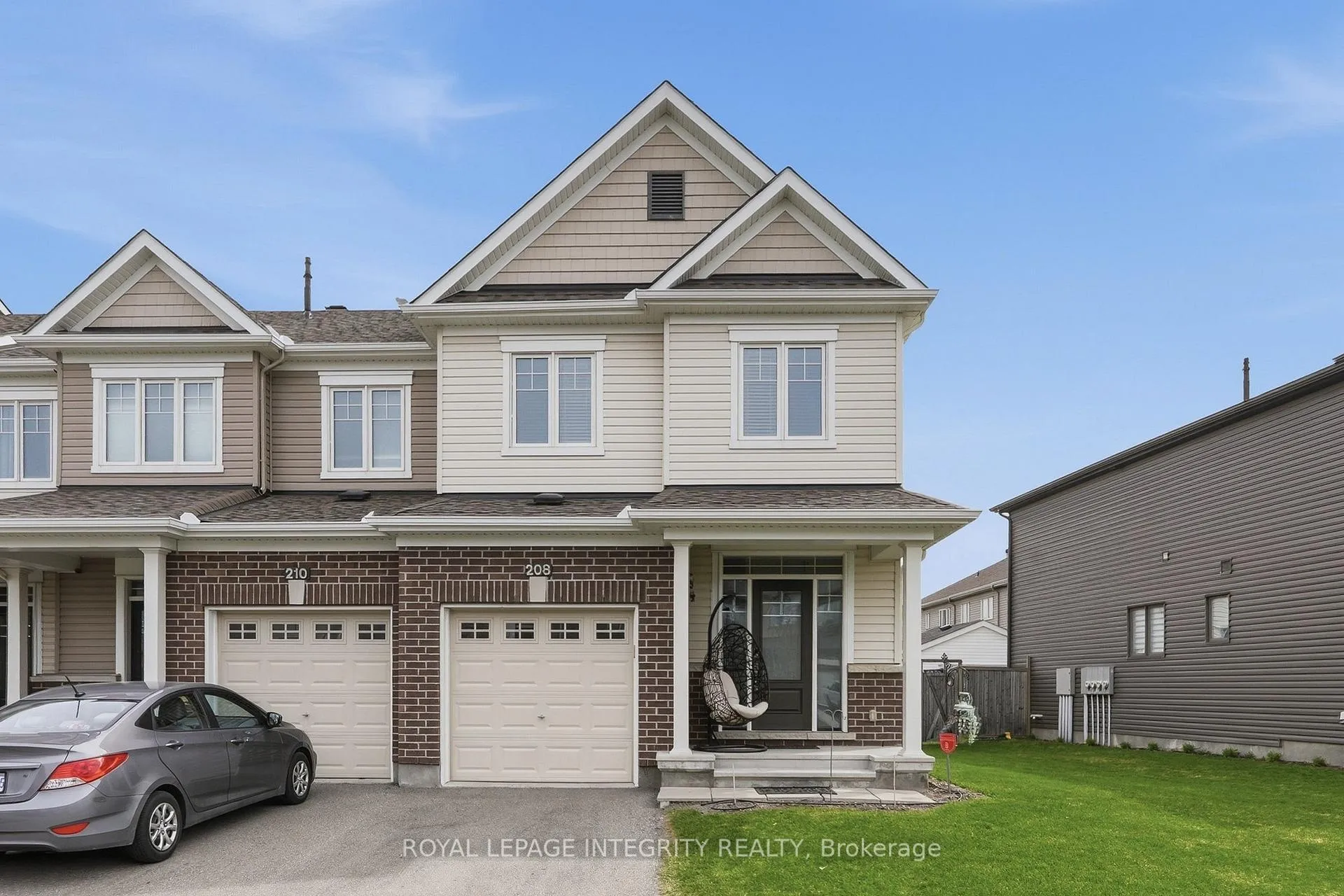 Front of 208 Mountain Sorrel Way