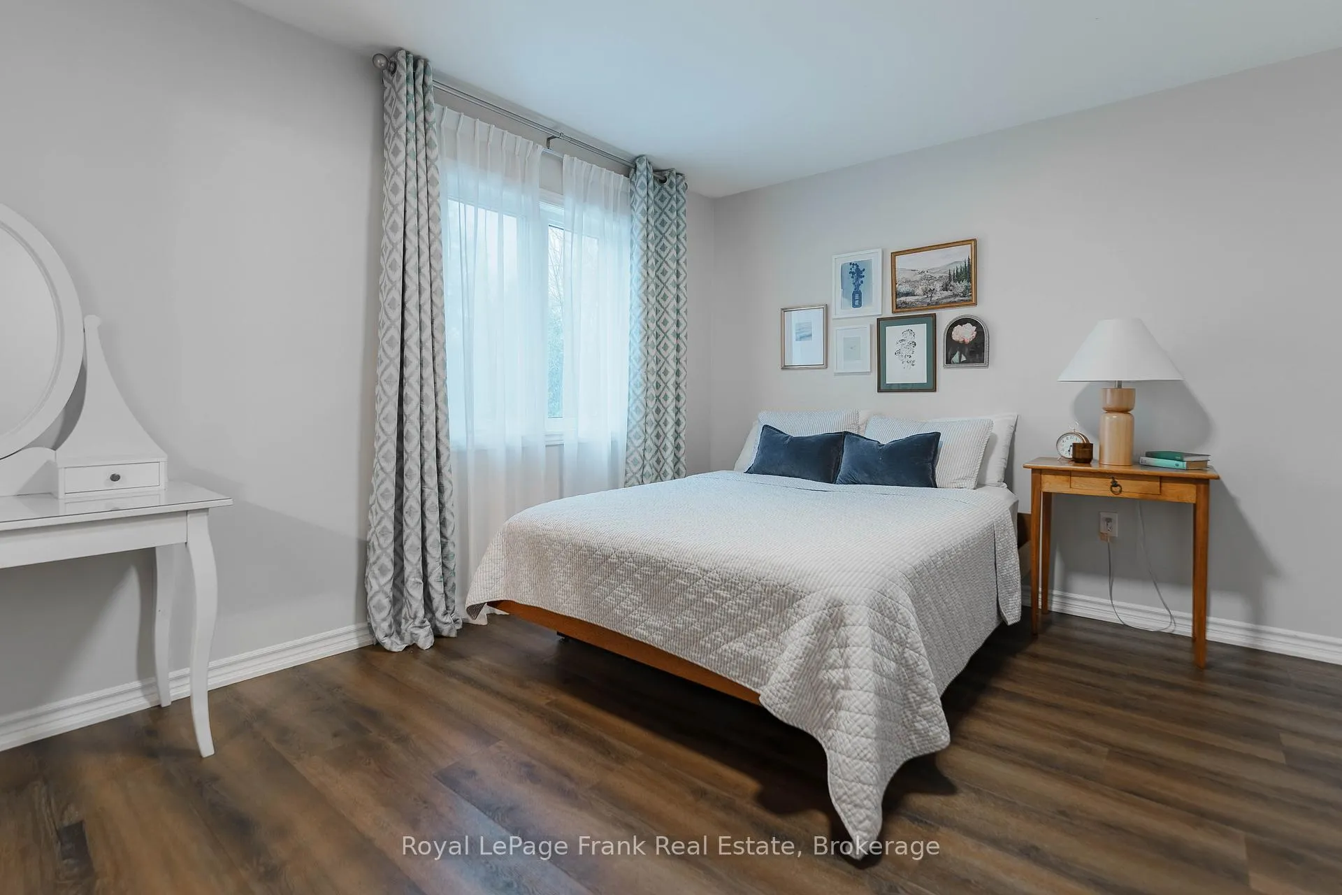 Photo 12 of 9 Michael Cummings Court, Uxbridge — HOMEH