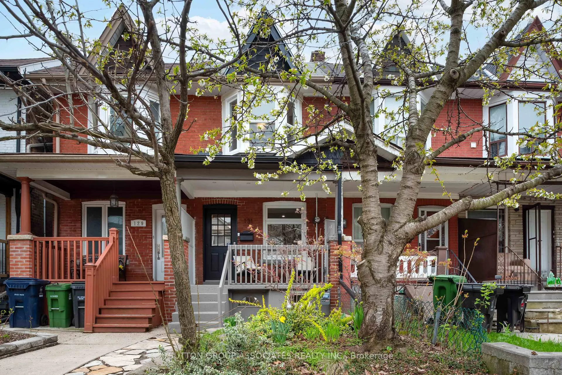 Photo 2 of 131 Ascot Avenue, Toronto, Corso Italia-Davenport — HOMEH