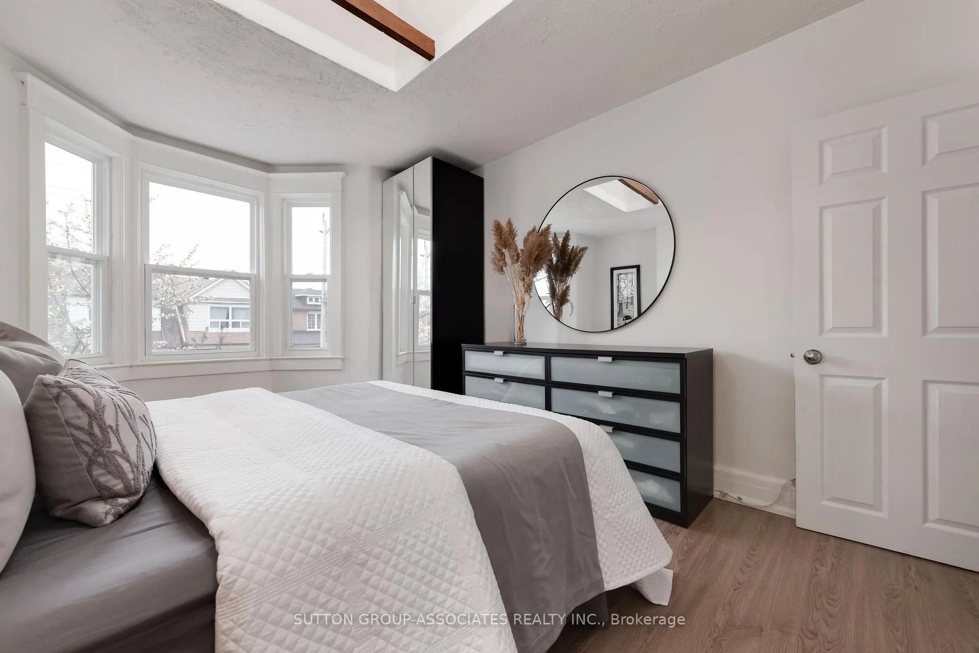 Photo 18 of 131 Ascot Avenue, Toronto, Corso Italia-Davenport — HOMEH