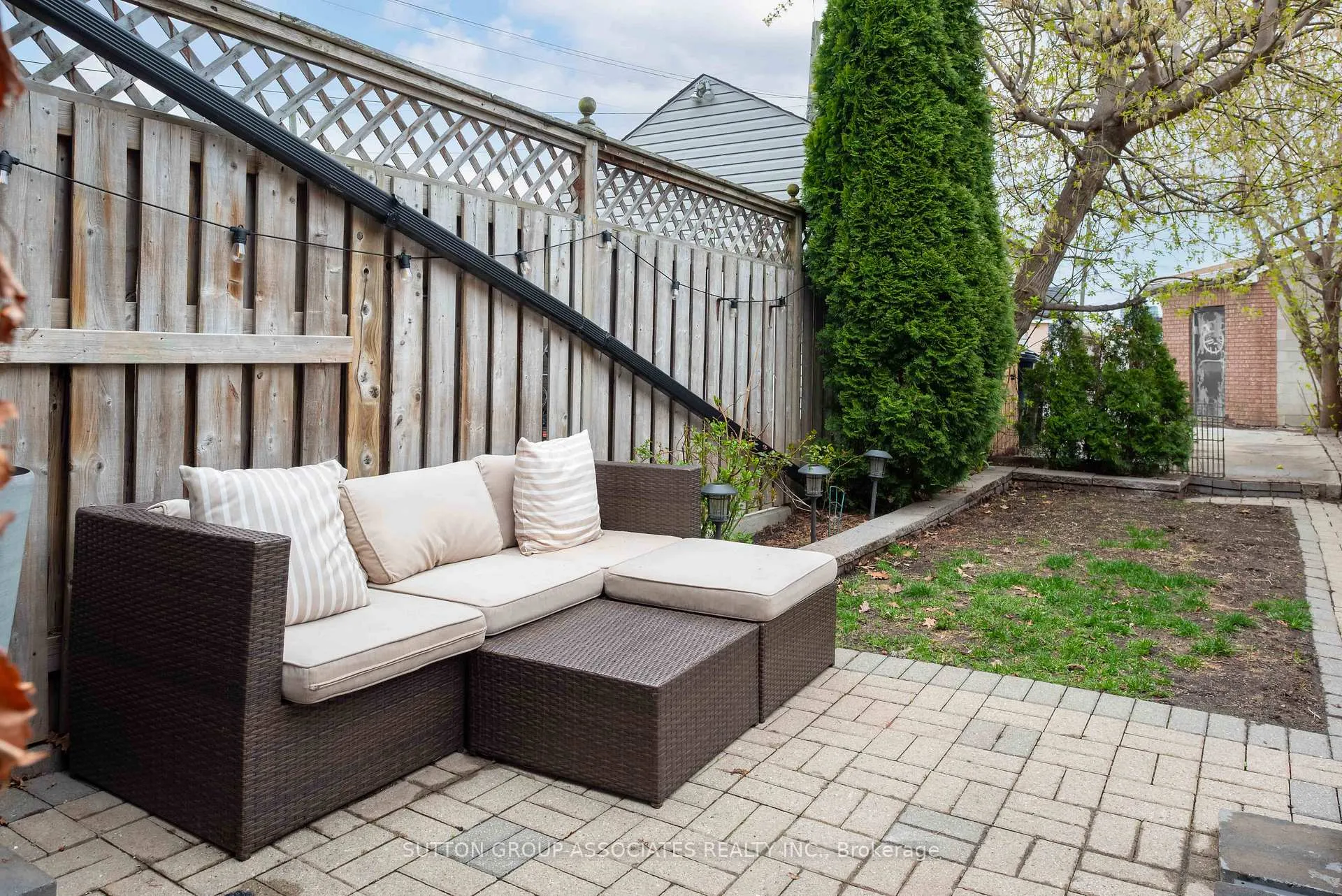 Photo 34 of 131 Ascot Avenue, Toronto, Corso Italia-Davenport — HOMEH