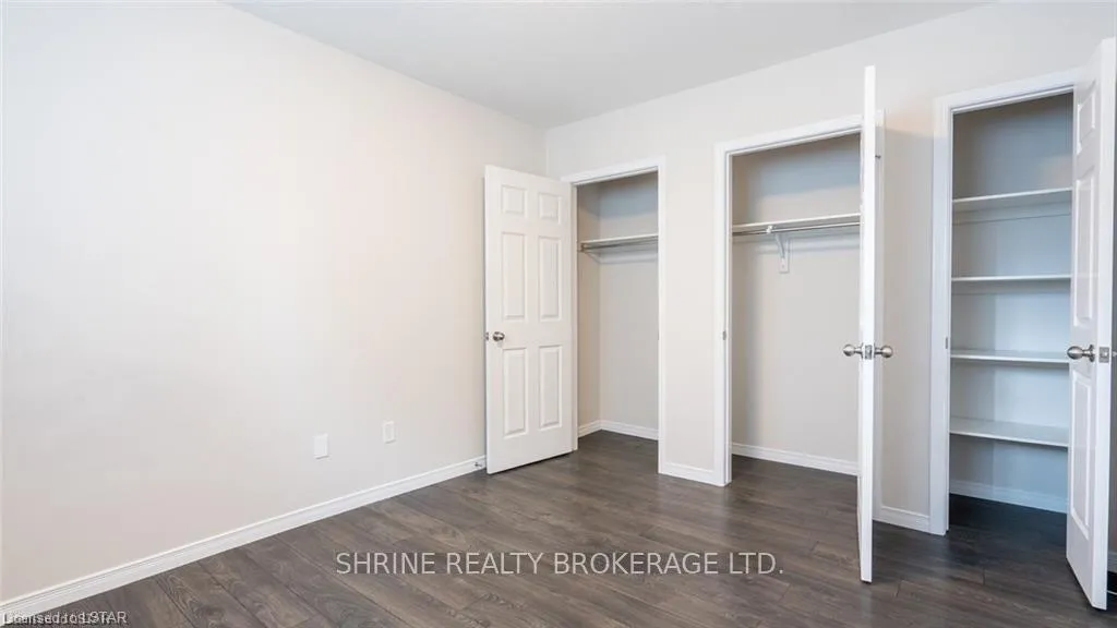 Photo 4 of Unit 59, 3200 Singleton Avenue, London, South W — HOMEH