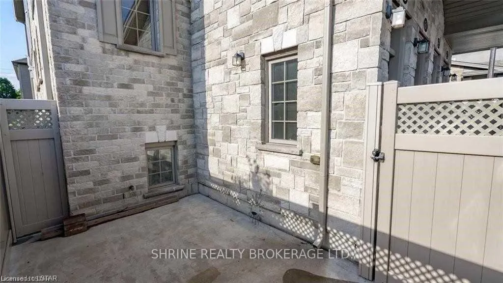 Photo 9 of Unit 59, 3200 Singleton Avenue, London, South W — HOMEH
