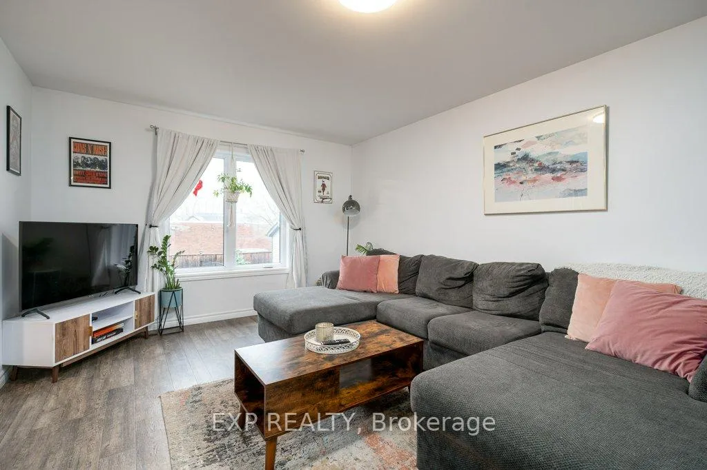 Photo 5 of Unit A, 102 Davis Street, Quinte West, Trenton Ward — HOMEH