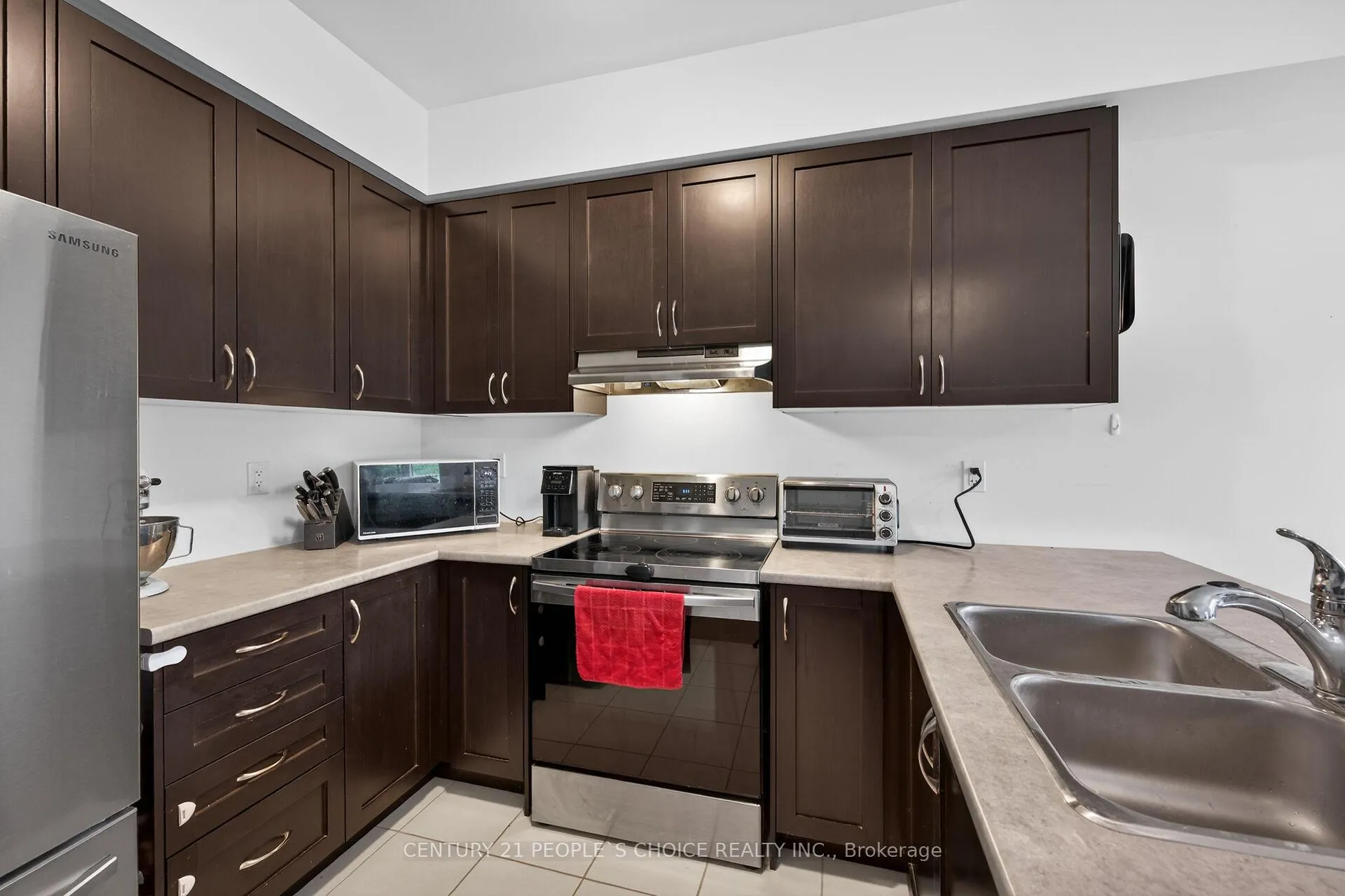 Photo 19 of 3 Bilanski Farm Road, Brantford, Echo Place — HOMEH