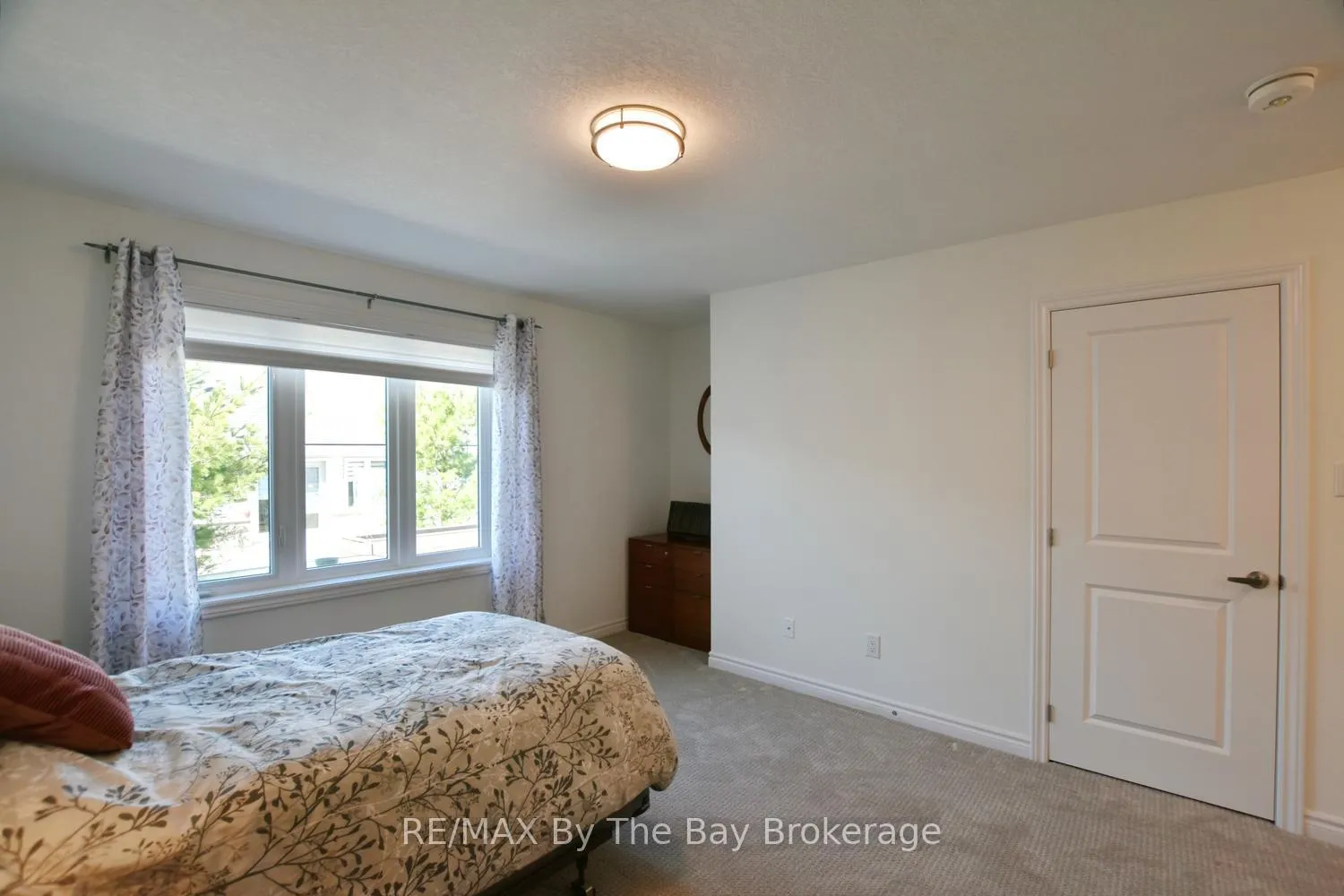 Photo 18 of 77 Ivy Crescent, Wasaga Beach — HOMEH