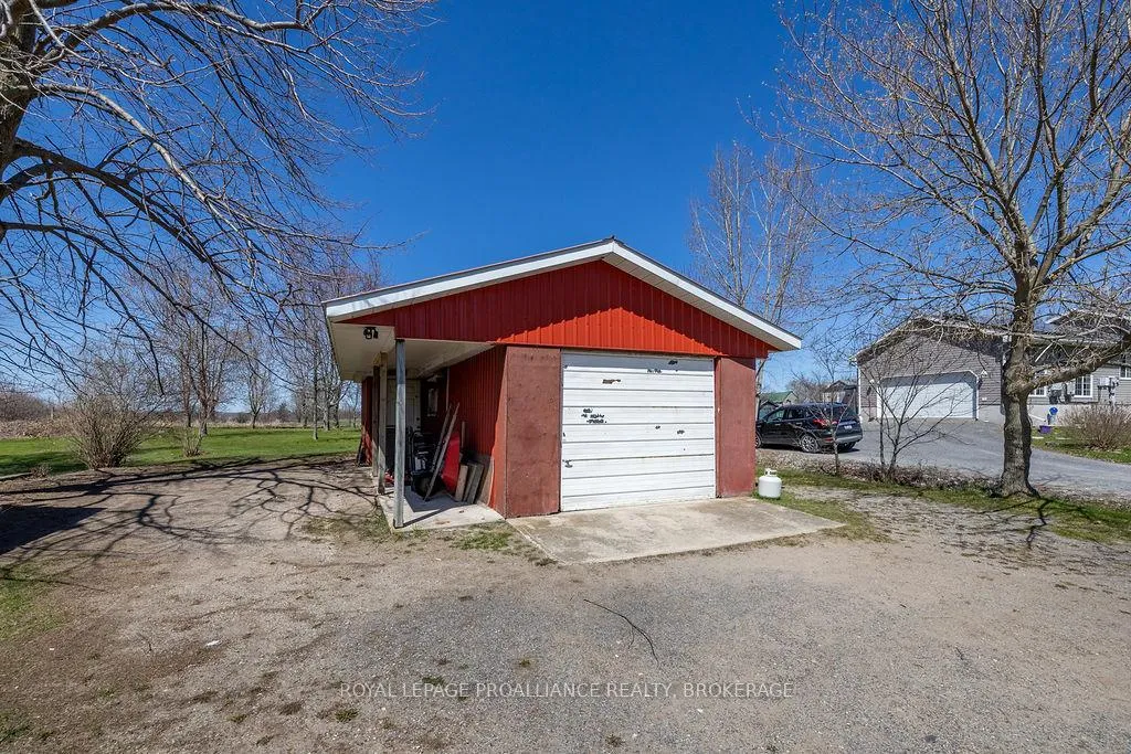 Photo 13 of 2854 Highway 15, Kingston, City North of 401 — HOMEH